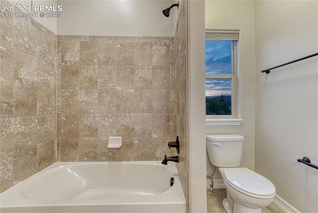 Colorado Springs, Colorado, 80921, United States, 5 Bedrooms Bedrooms, ,4 BathroomsBathrooms,Residential,For Sale,1939279