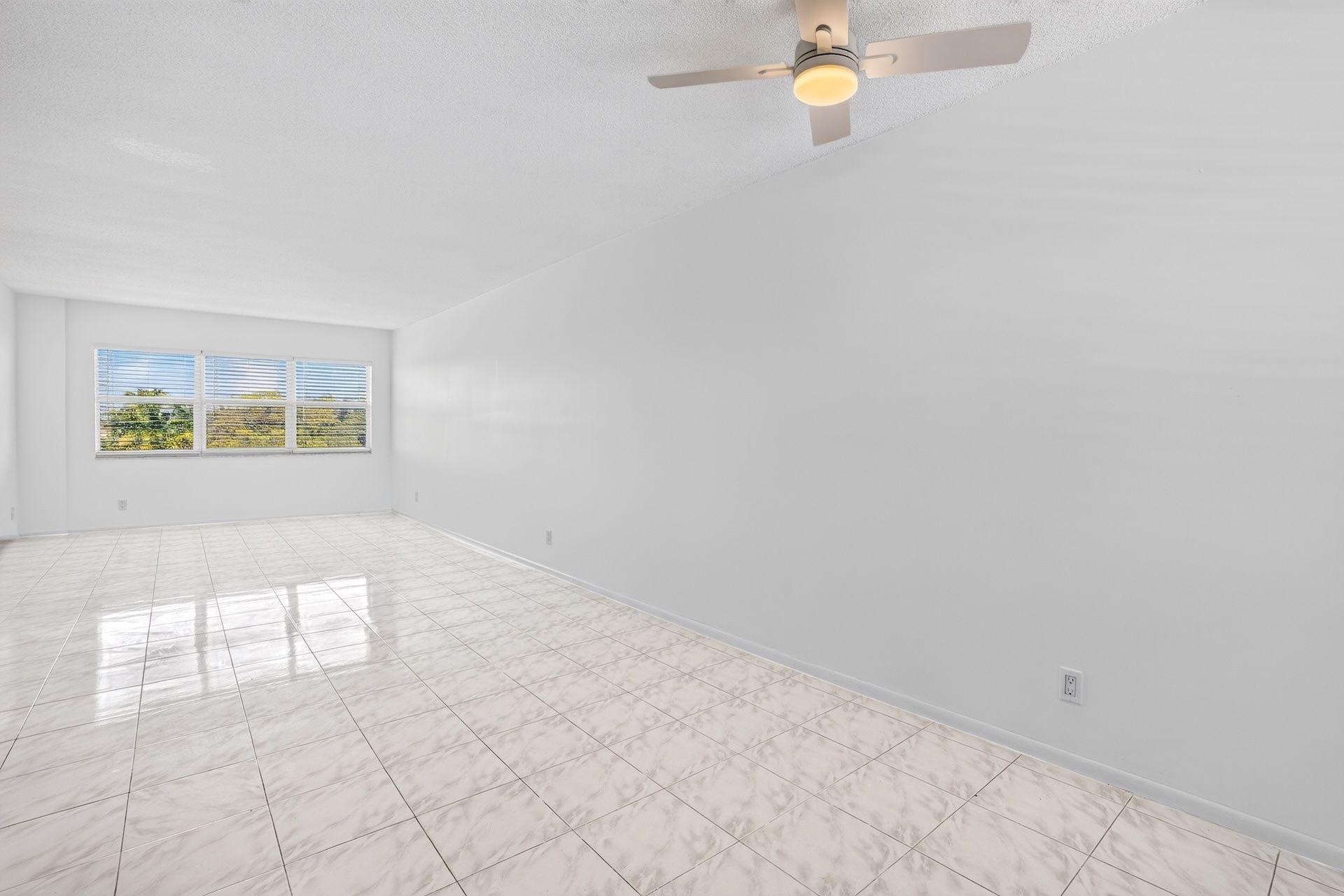  2555 NE 11th Street, Fort Lauderdale, FL, 33304 - 物件實景