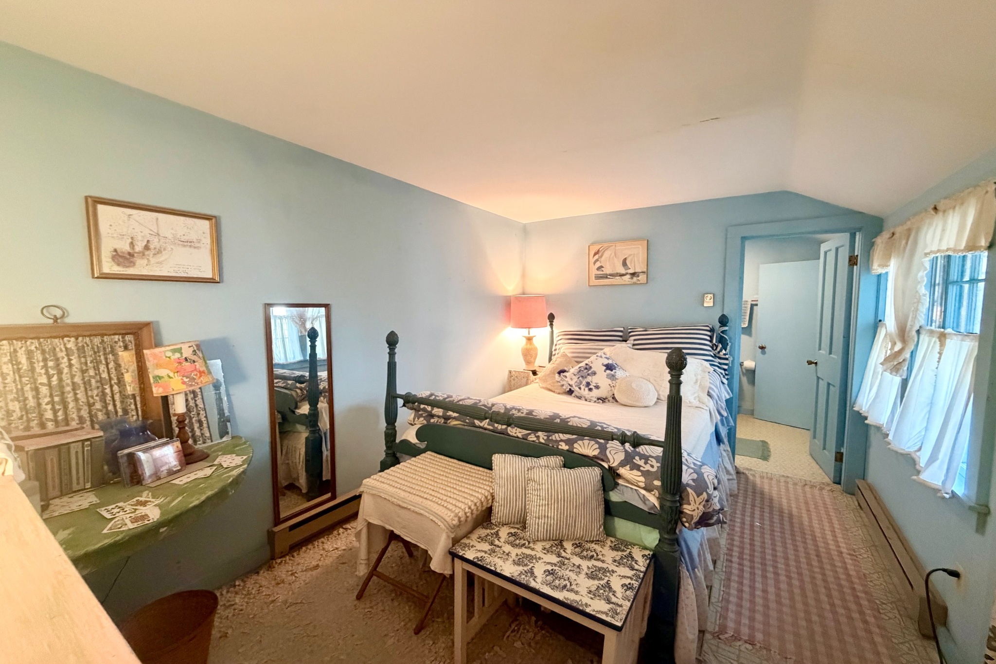  Expanded Vineyard Haven Cottage with In-law Suite, Garage, and Detached Studio - 物件實景