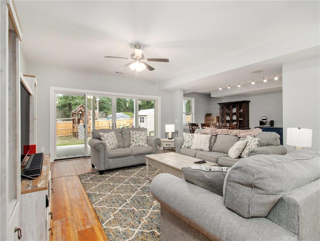 Gainesville, Georgia, 30501, United States, 7 Bedrooms Bedrooms, ,6 BathroomsBathrooms,Residential,For Sale,1928825