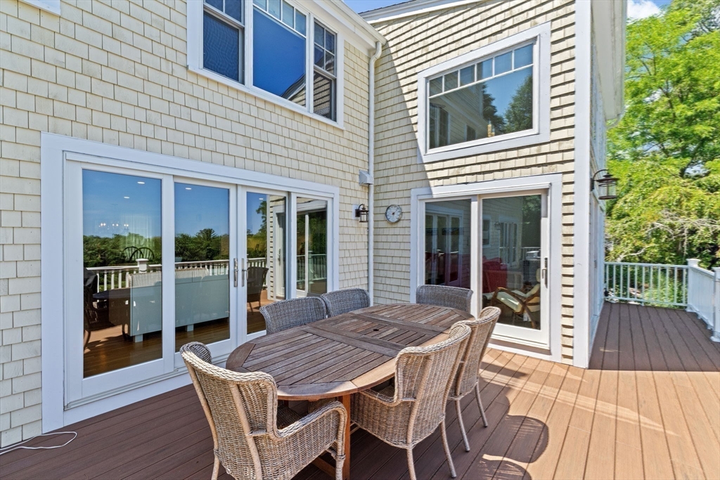 Duxbury, Massachusetts, 02332, United States, 5 Bedrooms Bedrooms, ,4 BathroomsBathrooms,Residential,For Sale,1876527
