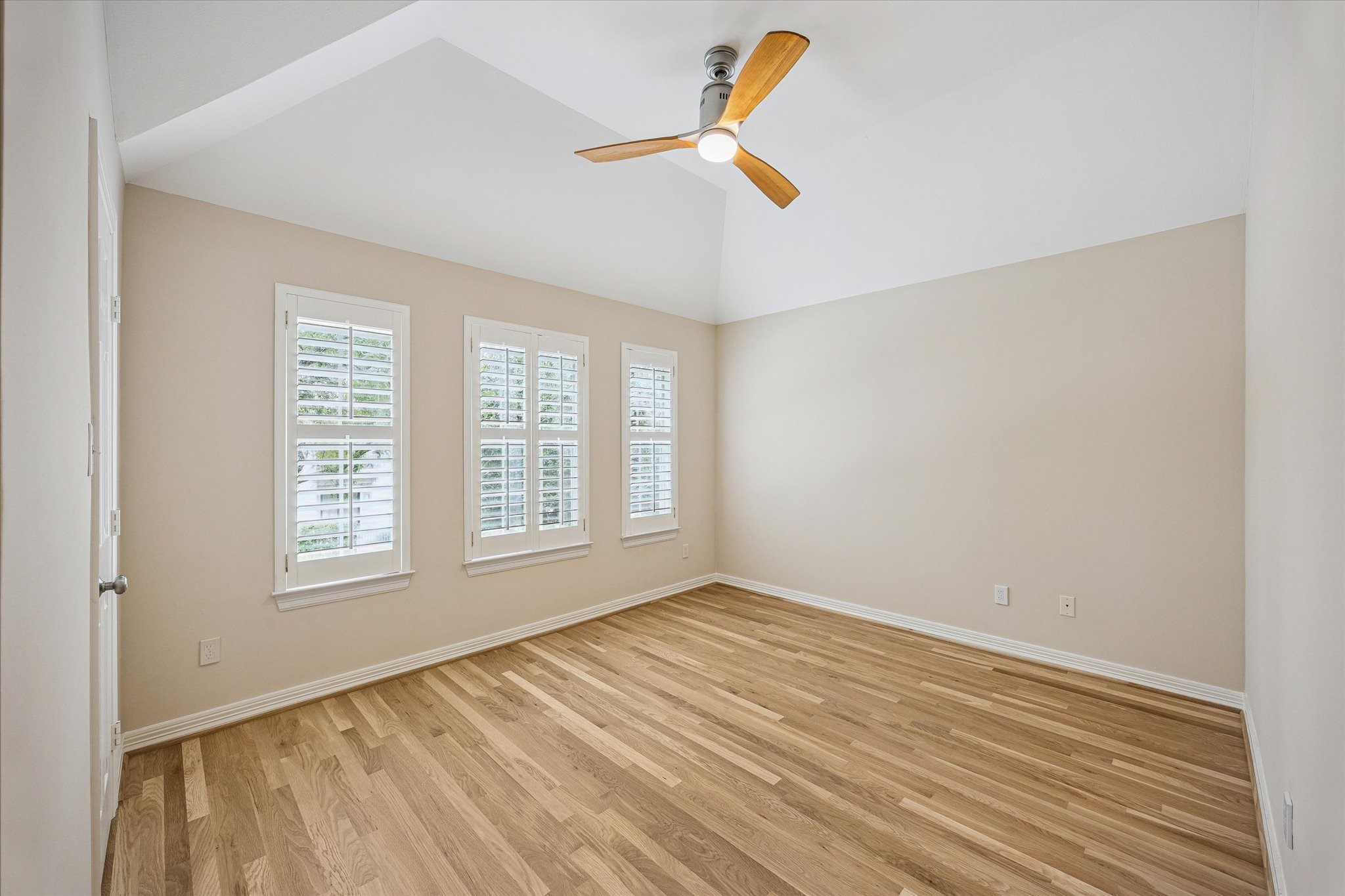  2514 Mcclendon Street - 物件實景