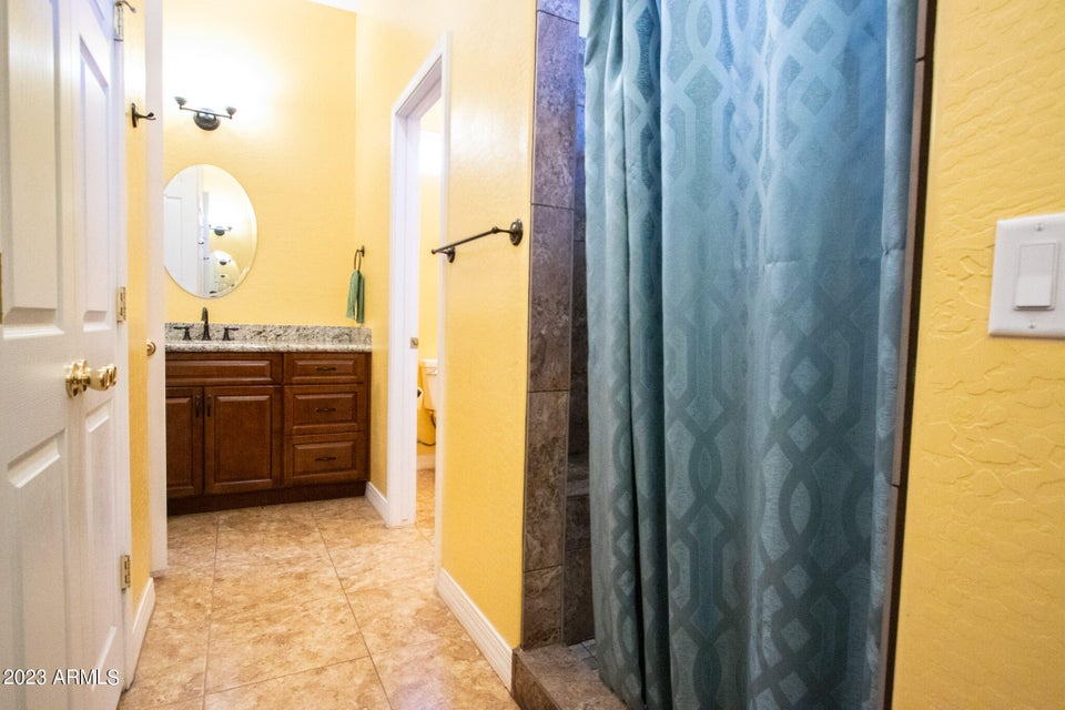 Witmann, Arizona, 85361, United States, 6 Bedrooms Bedrooms, ,3 BathroomsBathrooms,Residential,For Sale,1977429