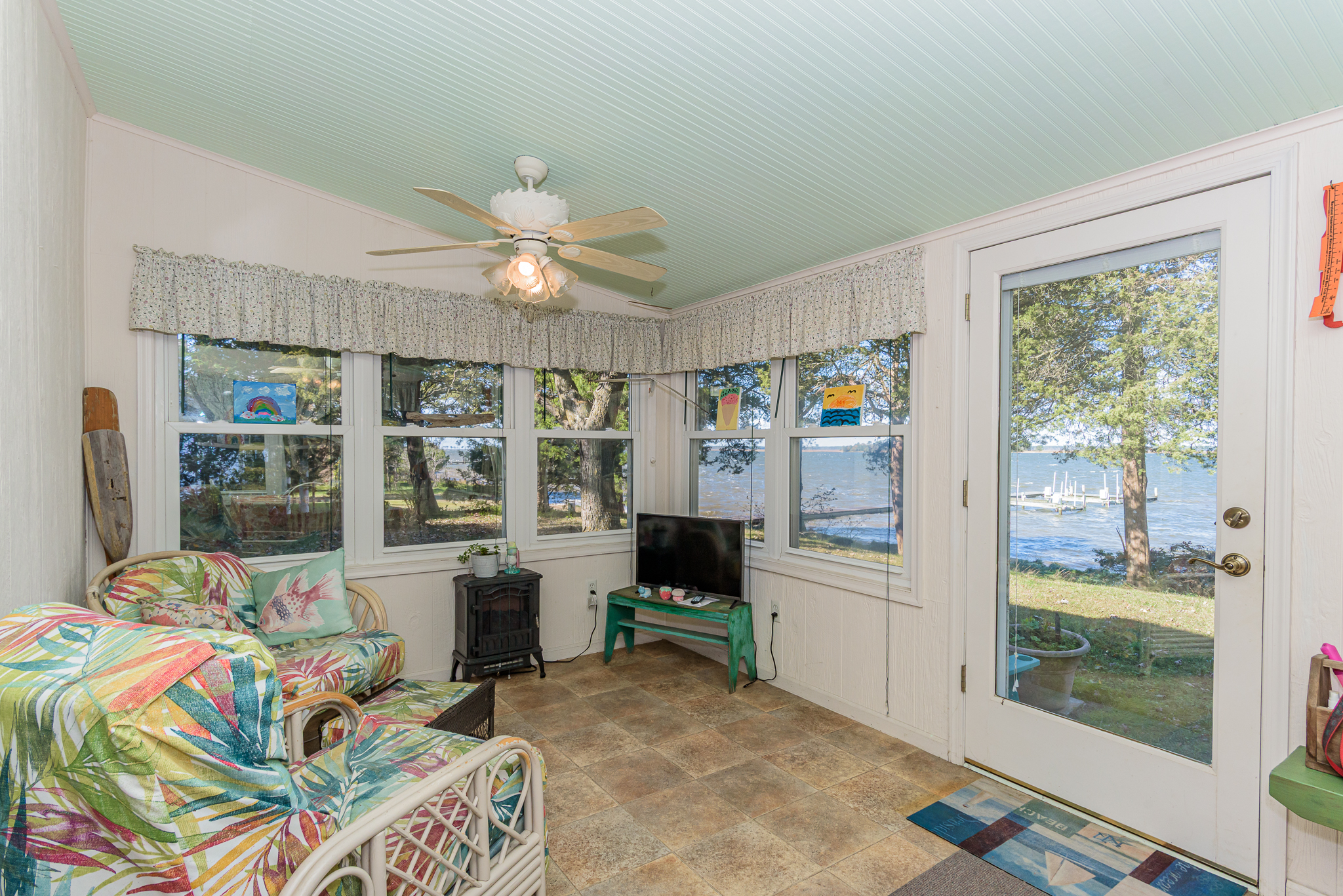 Princess Anne, Maryland, 21853, United States, 3 Bedrooms Bedrooms, ,2 BathroomsBathrooms,Residential,For Sale,1980911