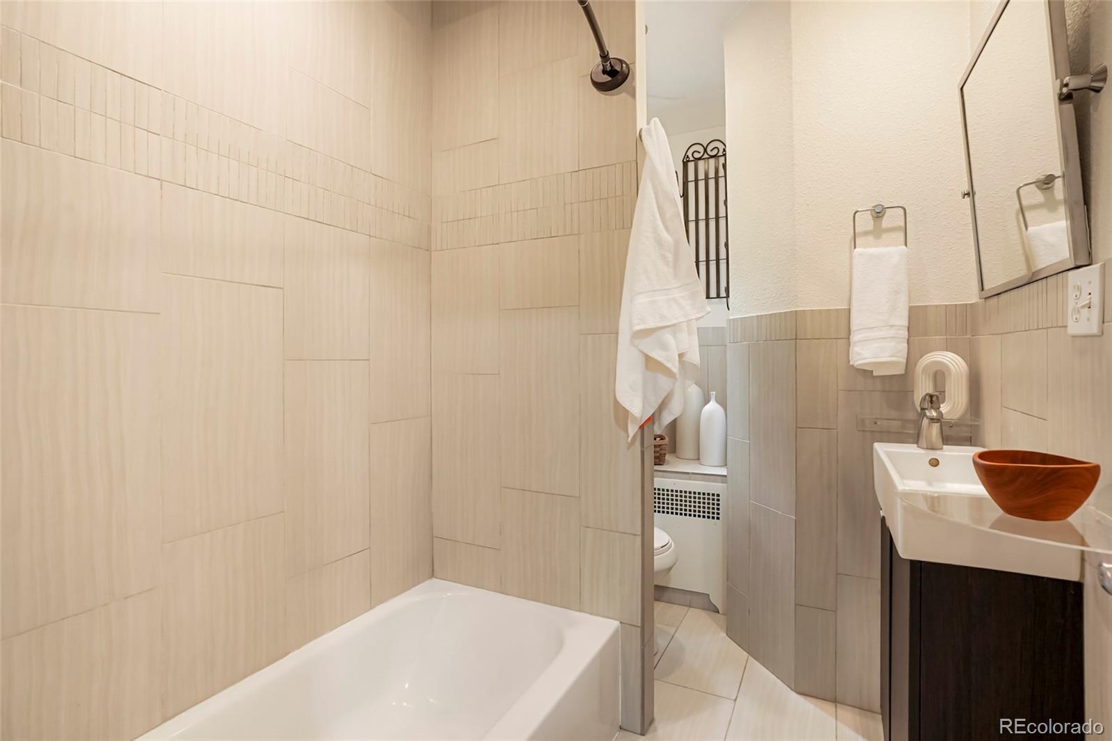 Denver, Colorado, 80207, United States, 3 Bedrooms Bedrooms, ,1 BathroomBathrooms,Residential,For Sale,1982969