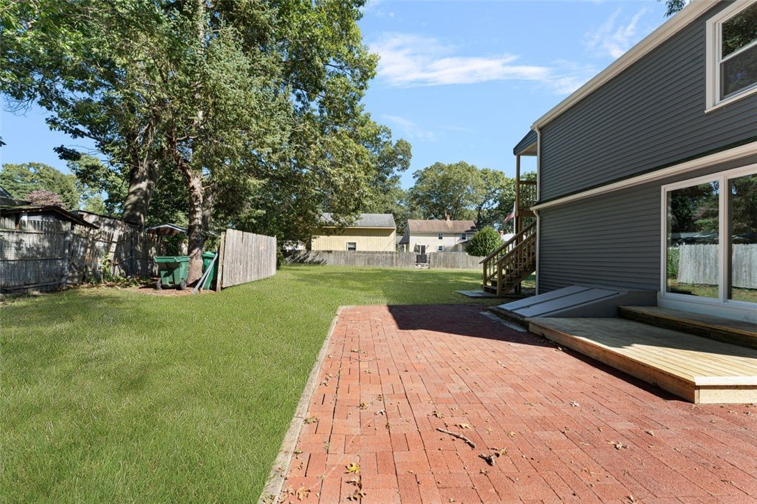 Warwick, Rhode Island, 02889, United States, 4 Bedrooms Bedrooms, ,2 BathroomsBathrooms,Residential,For Sale,1988287