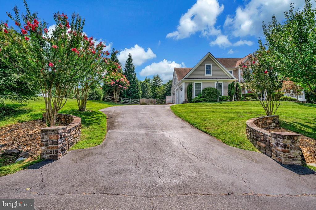 Stafford, Virginia, 22556, United States, 6 Bedrooms Bedrooms, ,5 BathroomsBathrooms,Residential,For Sale,1900693