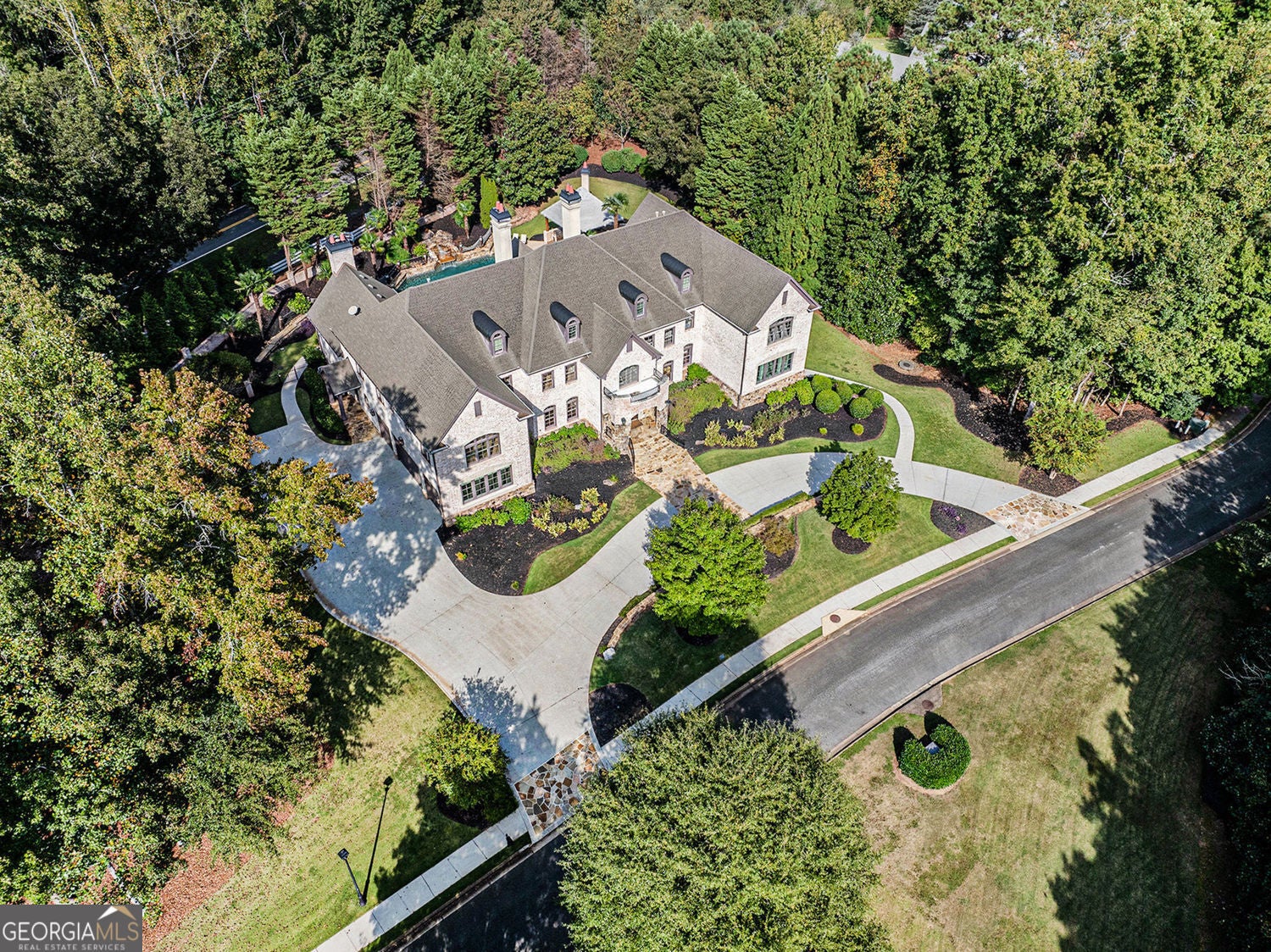 Roswell, Georgia, 30075, United States, 9 Bedrooms Bedrooms, ,15 BathroomsBathrooms,Residential,For Sale,1953234