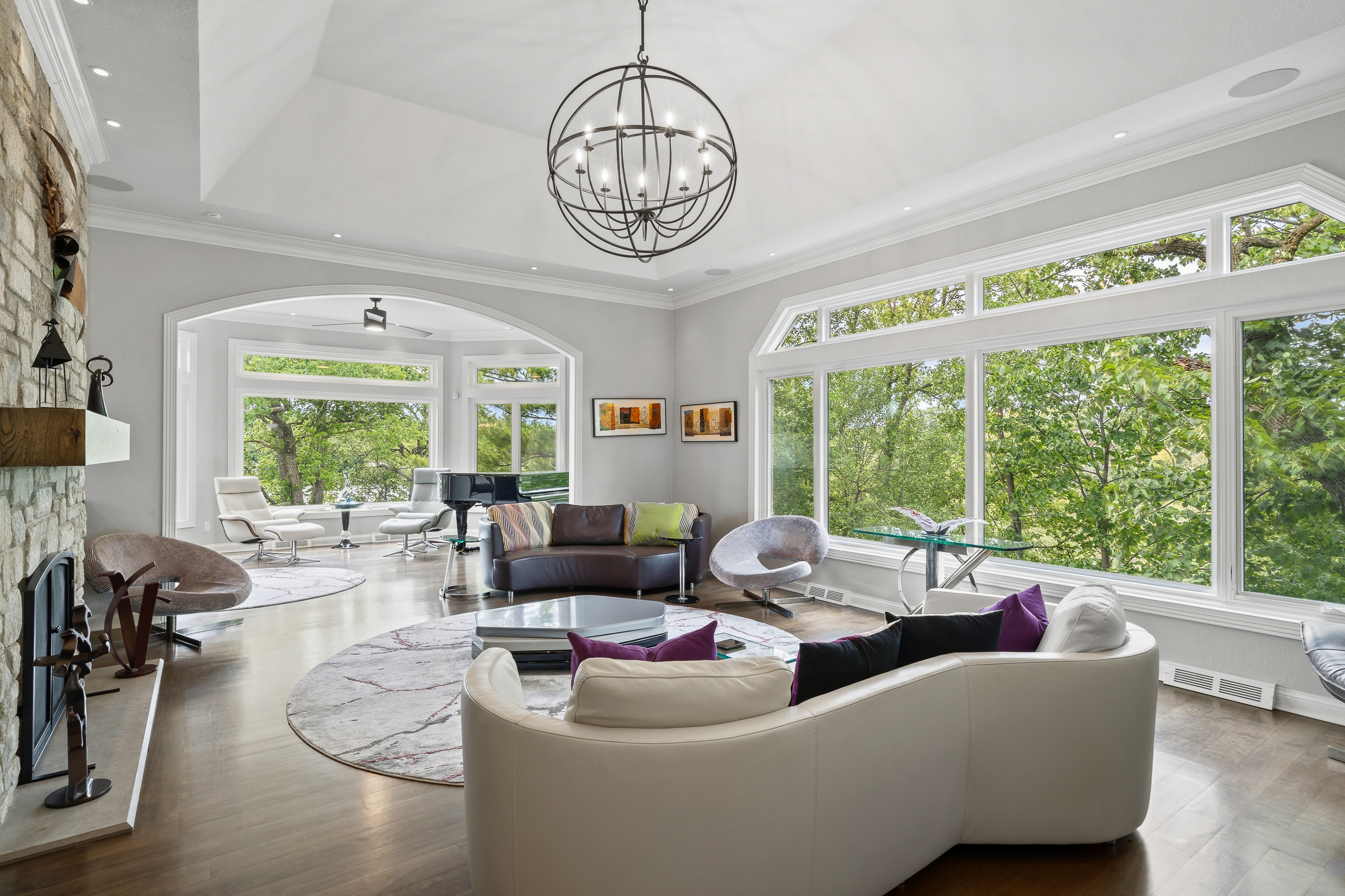  The Pinnacle of Luxury Living: 2.3-Acre Private Tichigan Lake Estate - 物件實景