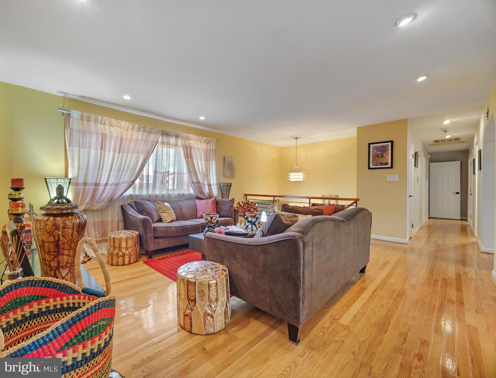 Clinton, Maryland, 20735, United States, 4 Bedrooms Bedrooms, ,3 BathroomsBathrooms,Residential,For Sale,2005934