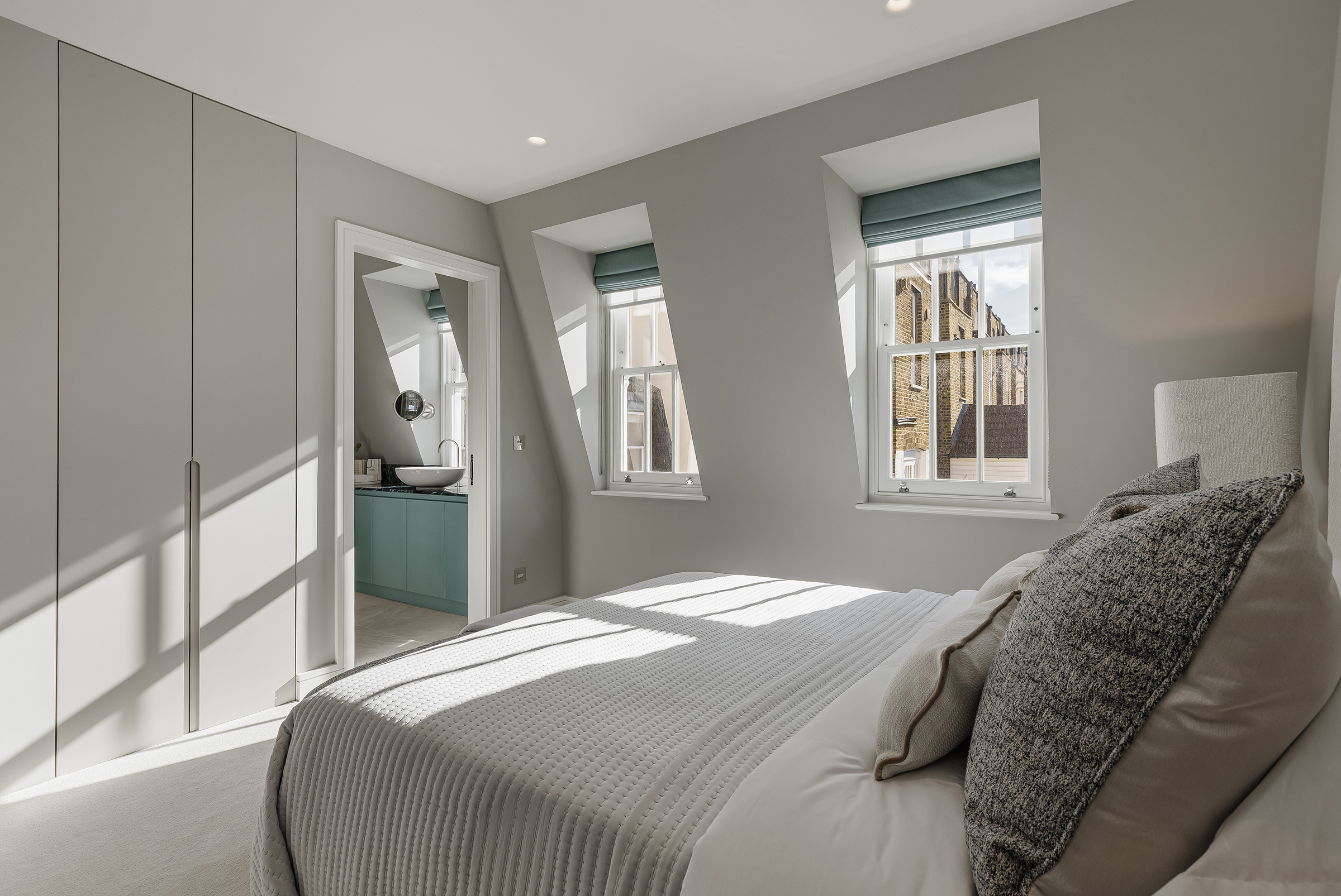  A beautiful brand-new mews home with private parking and award-winning gardens - 物件實景