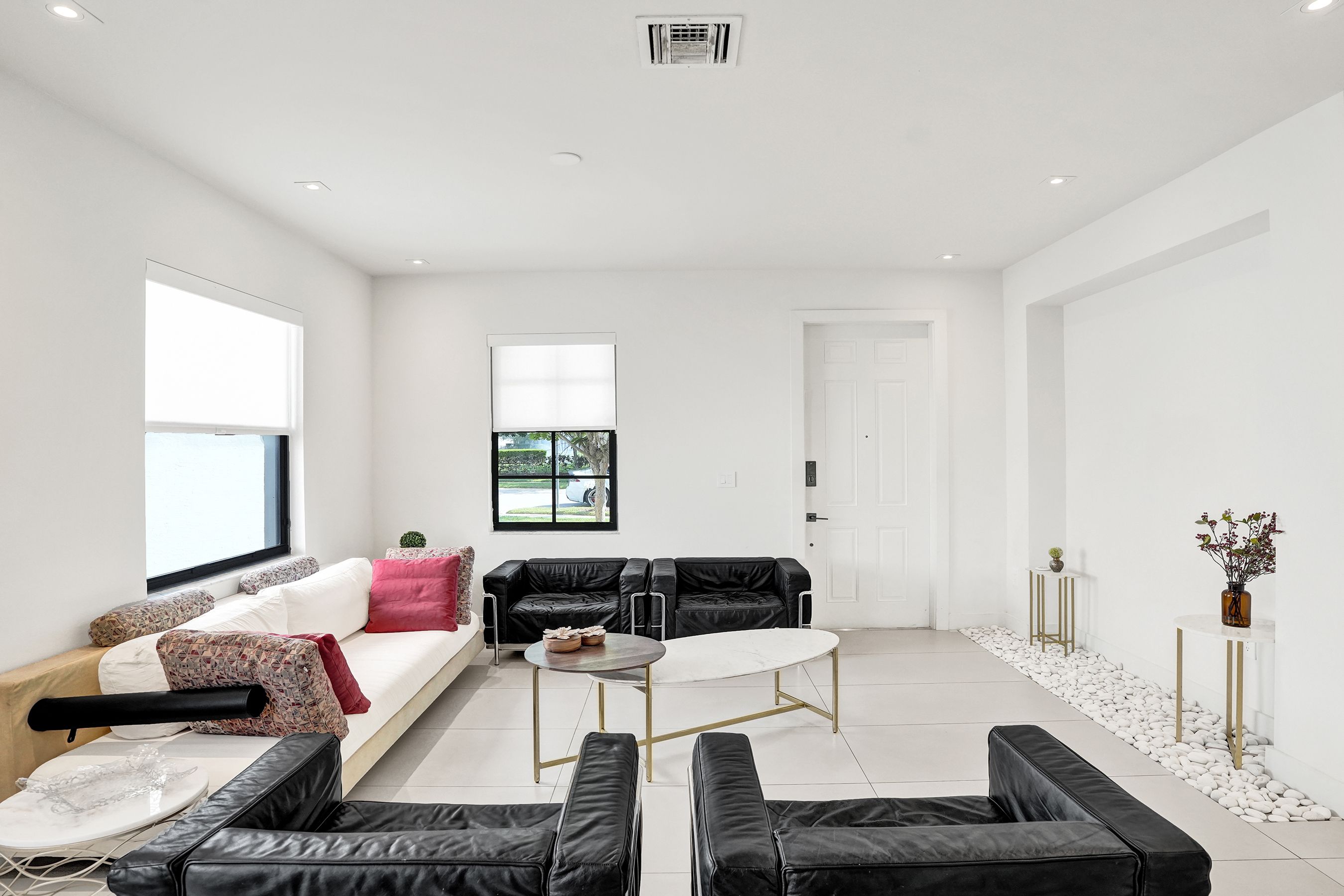  606 NE 191st Ter, Miami, FL, 33179 - 物件實景