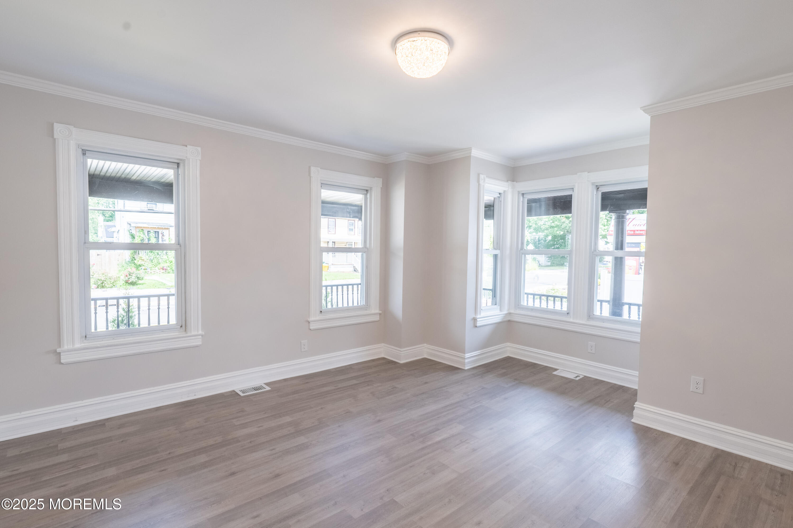Englishtown, New Jersey, 07726, United States, 6 Bedrooms Bedrooms, ,4 BathroomsBathrooms,Residential,For Sale,1908199