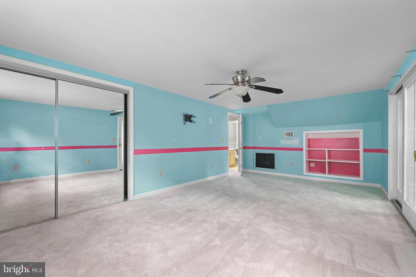 Falls Church, Virginia, 22042, United States, 5 Bedrooms Bedrooms, ,2 BathroomsBathrooms,Residential,For Sale,1932563