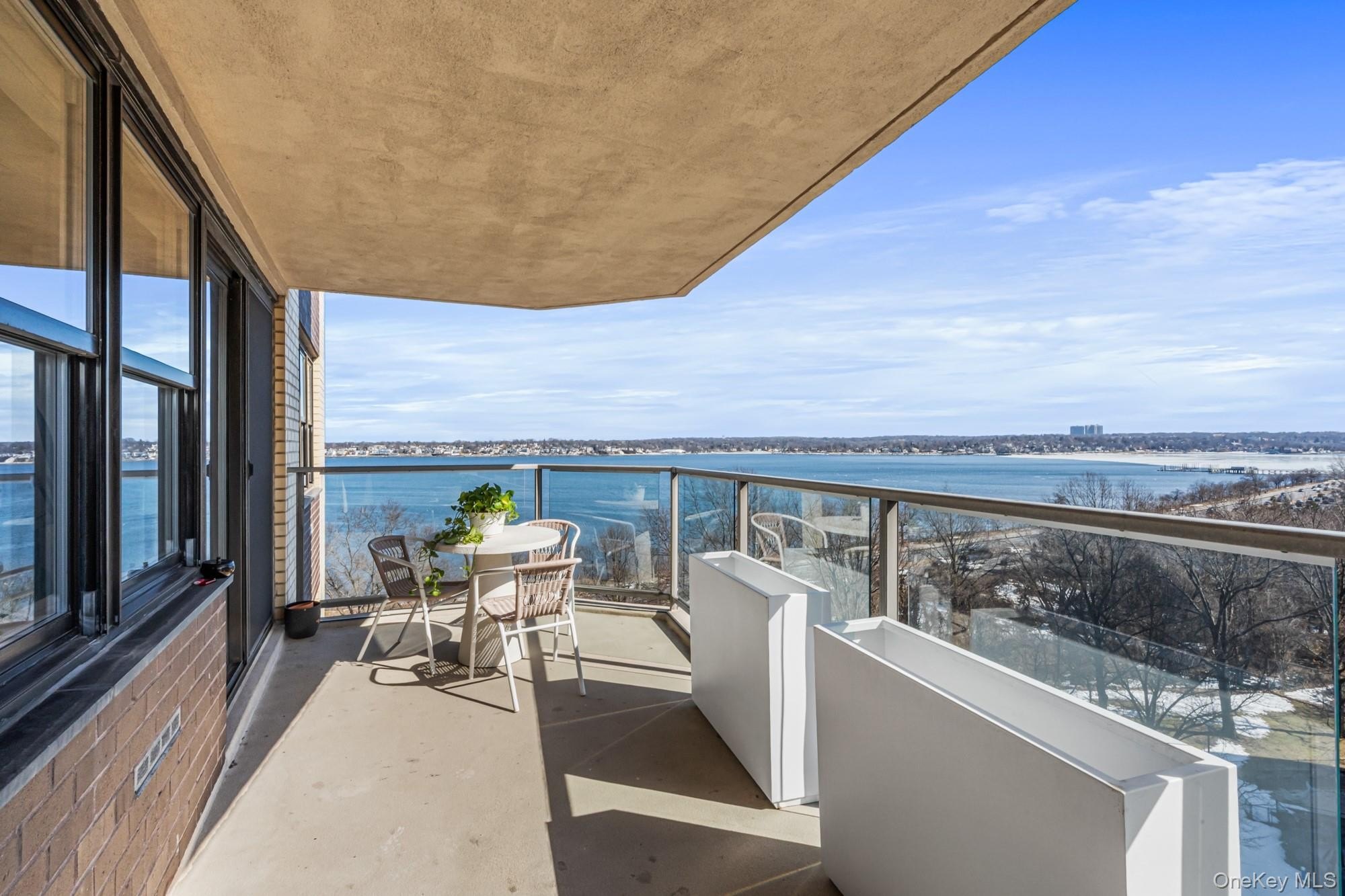 Bayside, New York, 11360, United States, 3 Bedrooms Bedrooms, ,2 BathroomsBathrooms,Residential,For Sale,2048394