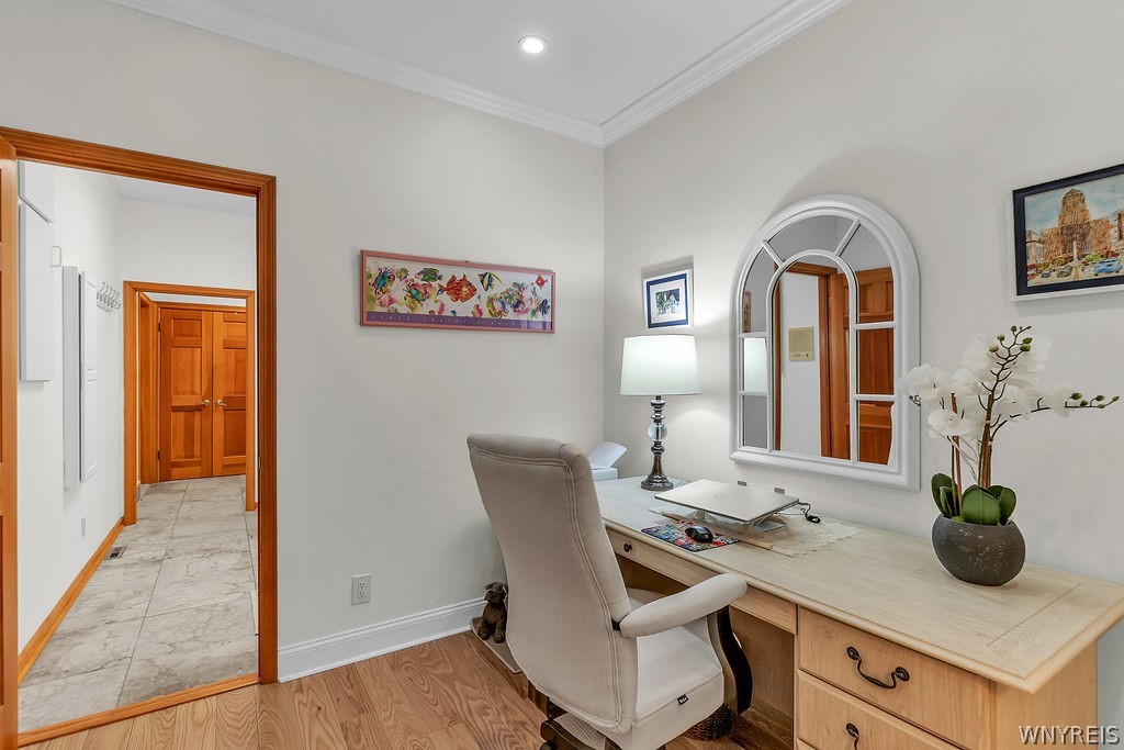Grand Island, New York, 14072, United States, 4 Bedrooms Bedrooms, ,4 BathroomsBathrooms,Residential,For Sale,2048068