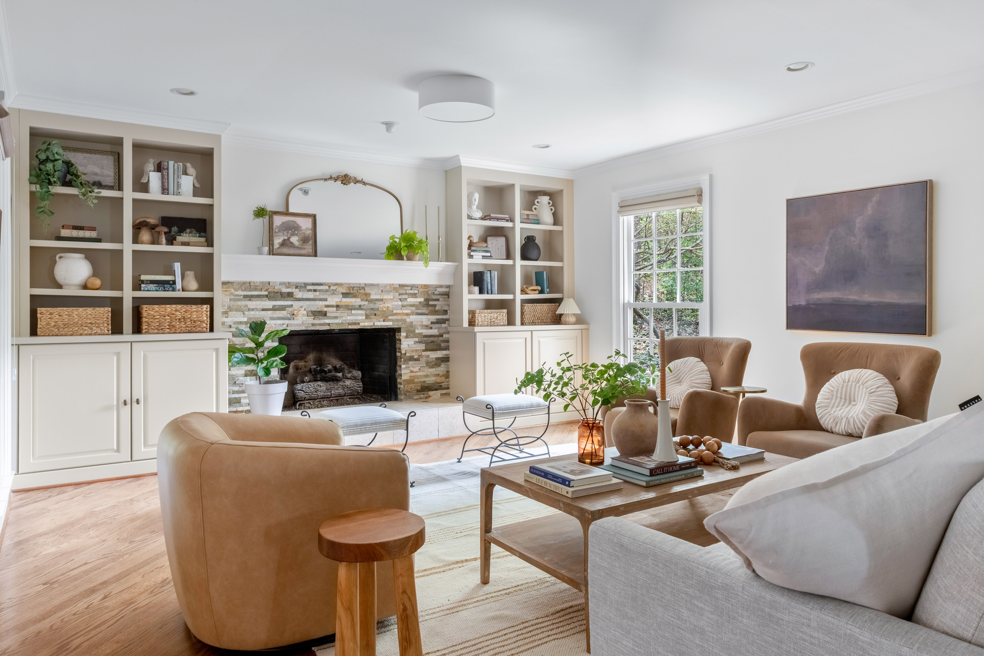  Beautifully Reimagined and Meticulously Maintained Home - 物件實景