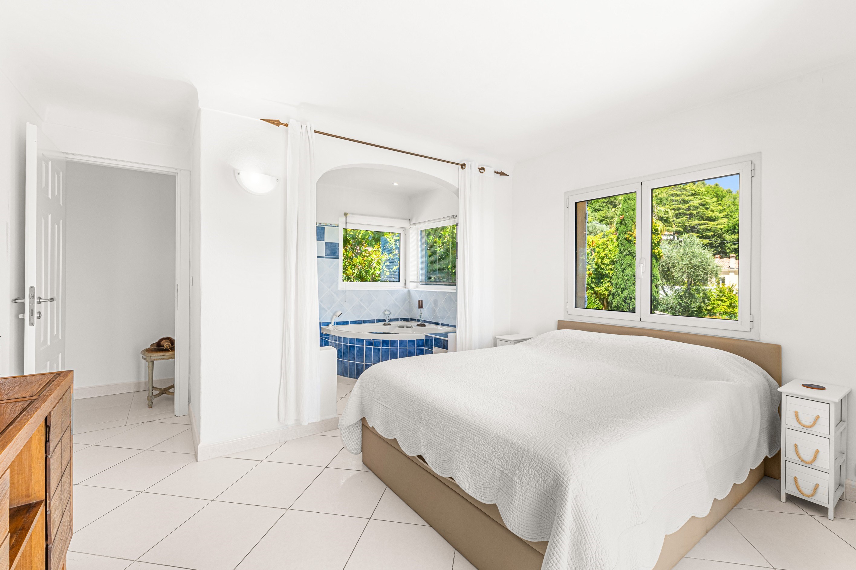  Sea view property with development potential in Vence - 物件實景
