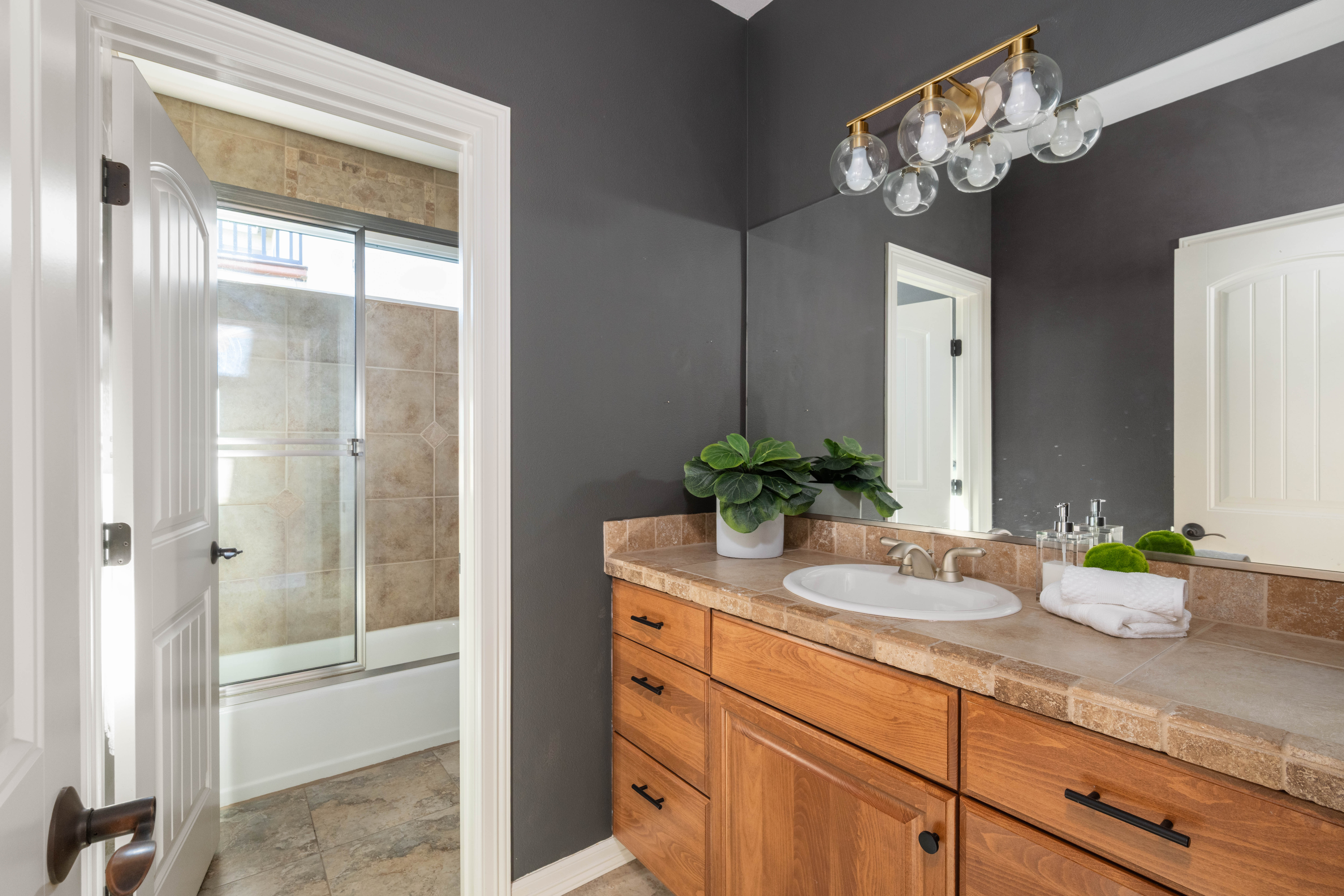  Pool, Course Frontage, Outdoor Kitchen &More - 物件實景