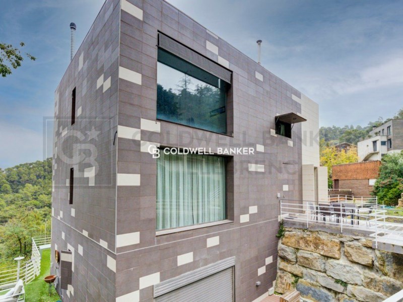 Barcelona, Barcelona, Sarri? - Sant Gervasi, Vallv, Barcelona, Catalonia, ES, 6 Bedrooms Bedrooms, ,4 BathroomsBathrooms,Residential,For Sale,Barcelona, Barcelona, Sarri? - Sant Gervasi, Vallv,1448658