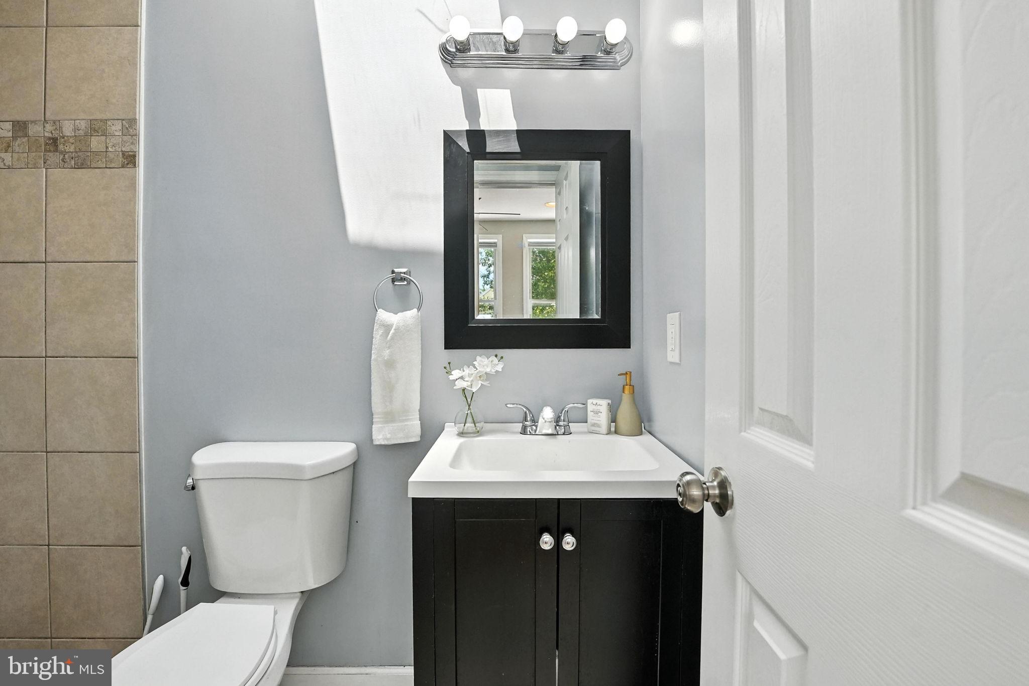 Washington, District of Columbia, 20002, United States, 4 Bedrooms Bedrooms, ,4 BathroomsBathrooms,Residential,For Sale,2000115