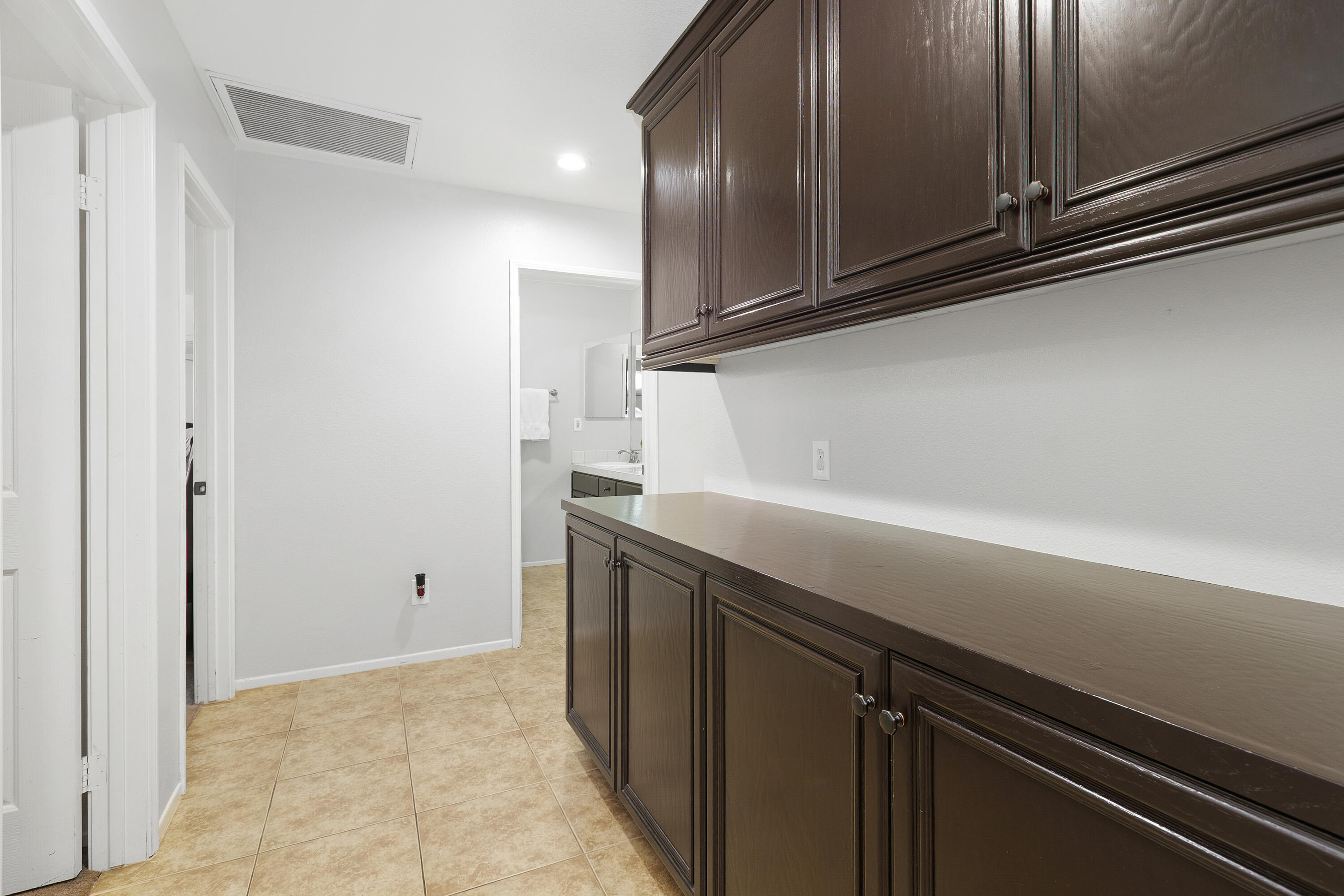 La Quinta, California, 92253, United States, 4 Bedrooms Bedrooms, ,2 BathroomsBathrooms,Residential,For Sale,2003010