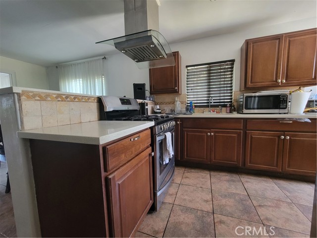 Los Angeles, California, 90011, United States, 3 Bedrooms Bedrooms, ,1 BathroomBathrooms,Residential,For Sale,1872402