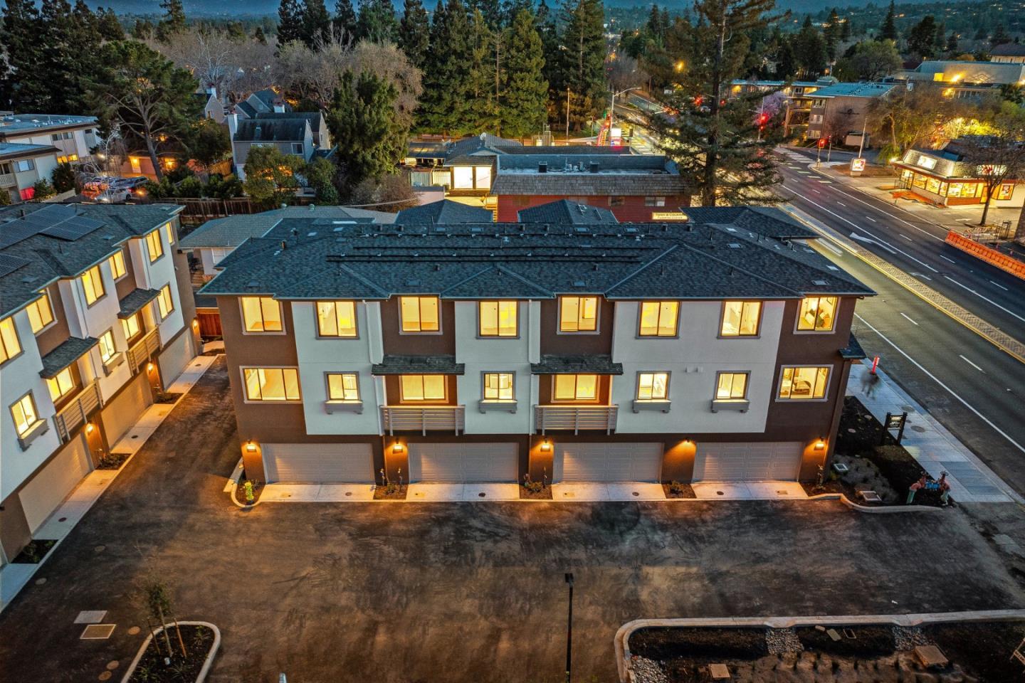 Redwood City, California, 94061, United States, 4 Bedrooms Bedrooms, ,3 BathroomsBathrooms,Residential,For Sale,1988183