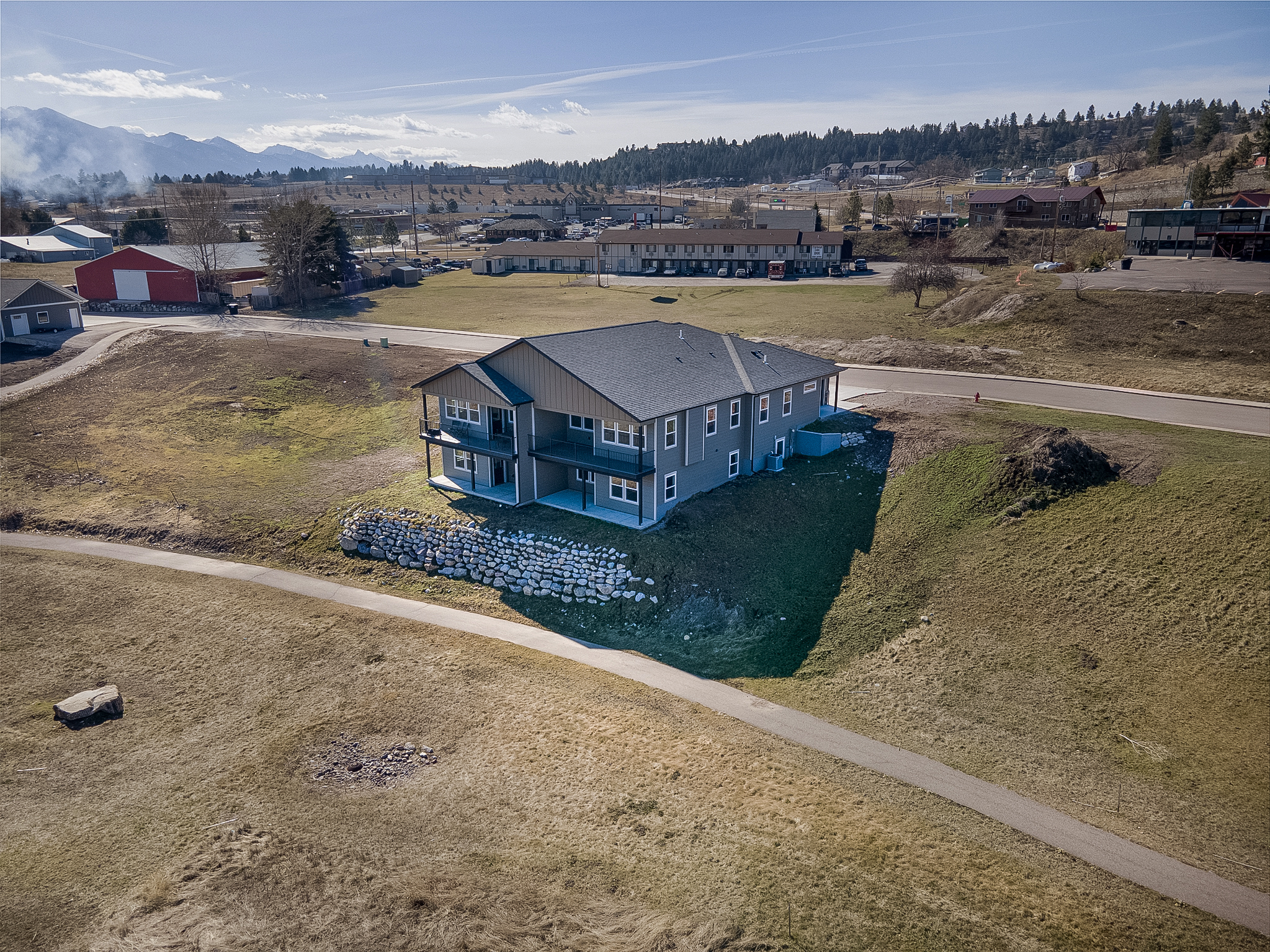Polson, Montana, 59860, United States, 3 Bedrooms Bedrooms, ,2 BathroomsBathrooms,Residential,For Sale,1882171