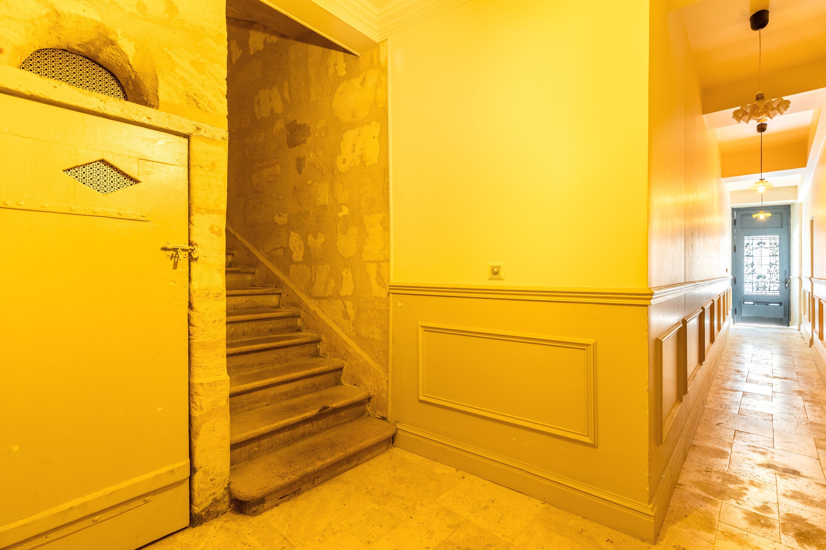  BORDEAUX - FULLY AIR-CONDITIONED FLAT IN THE HEART OF CHARTRONS - 物件實景