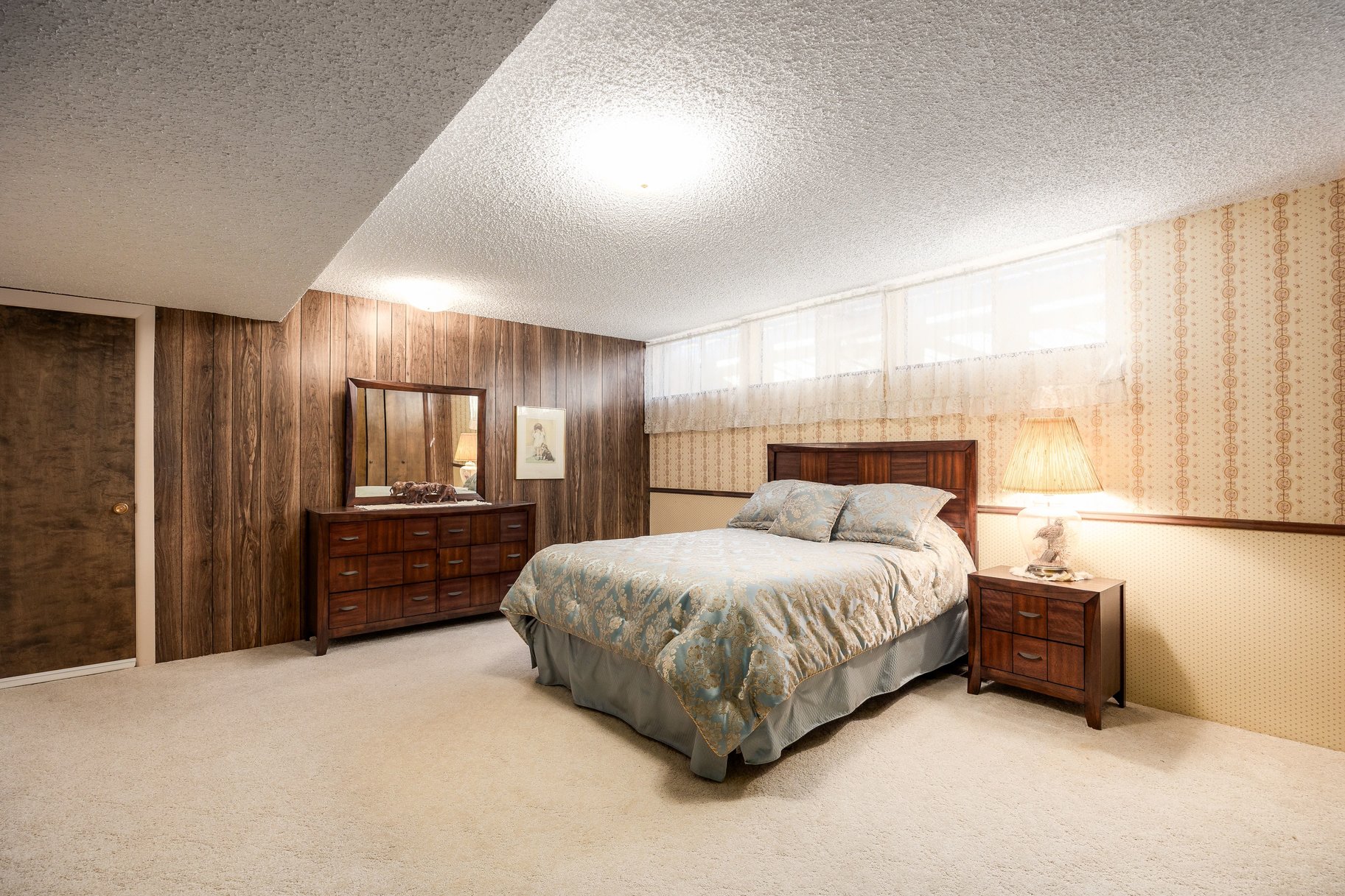  Spacious Living in an Established Springville Neighborhood - 物件實景