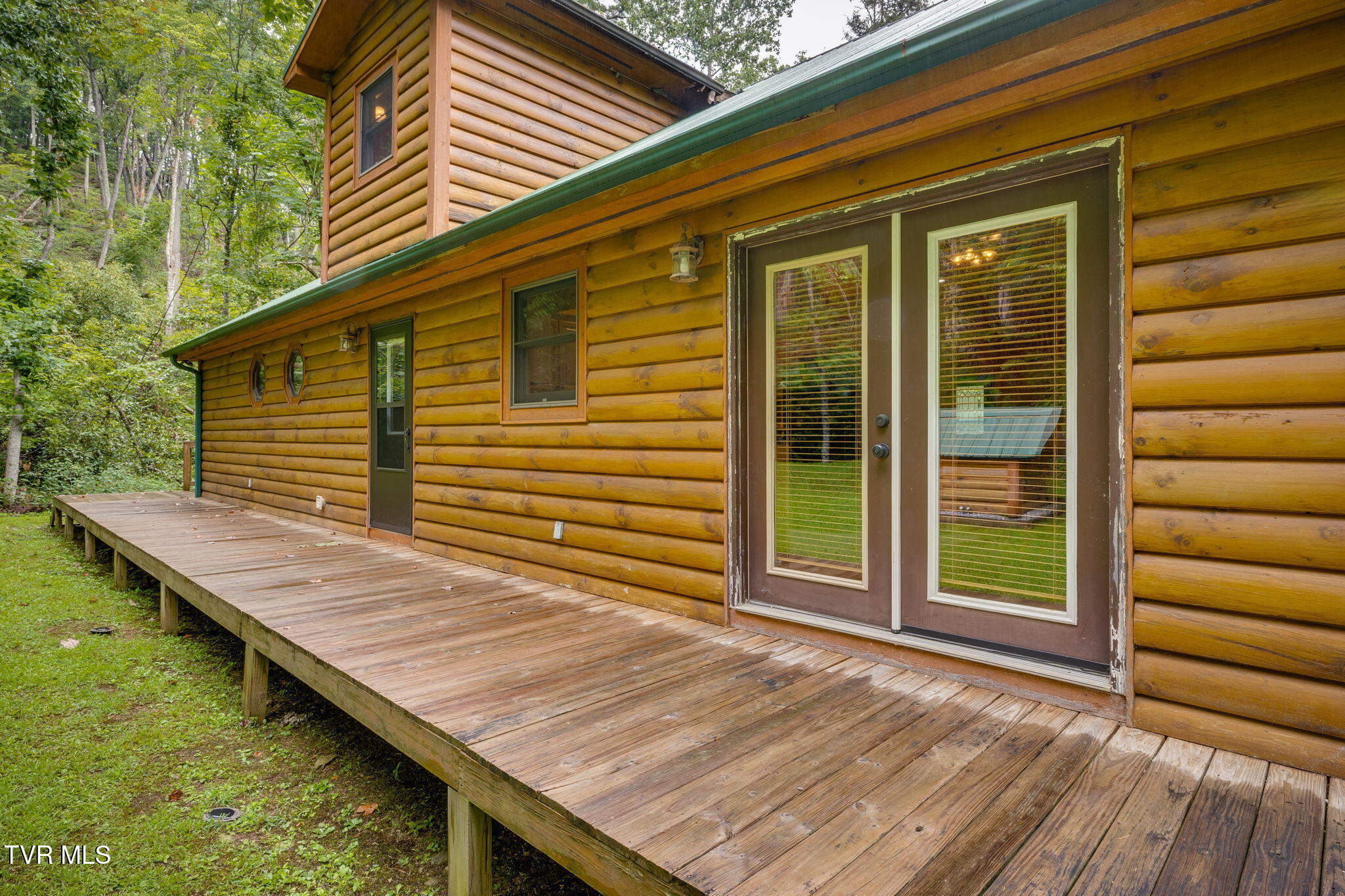 Butler, Tennessee, 37640, United States, 2 Bedrooms Bedrooms, ,3 BathroomsBathrooms,Residential,For Sale,1914007