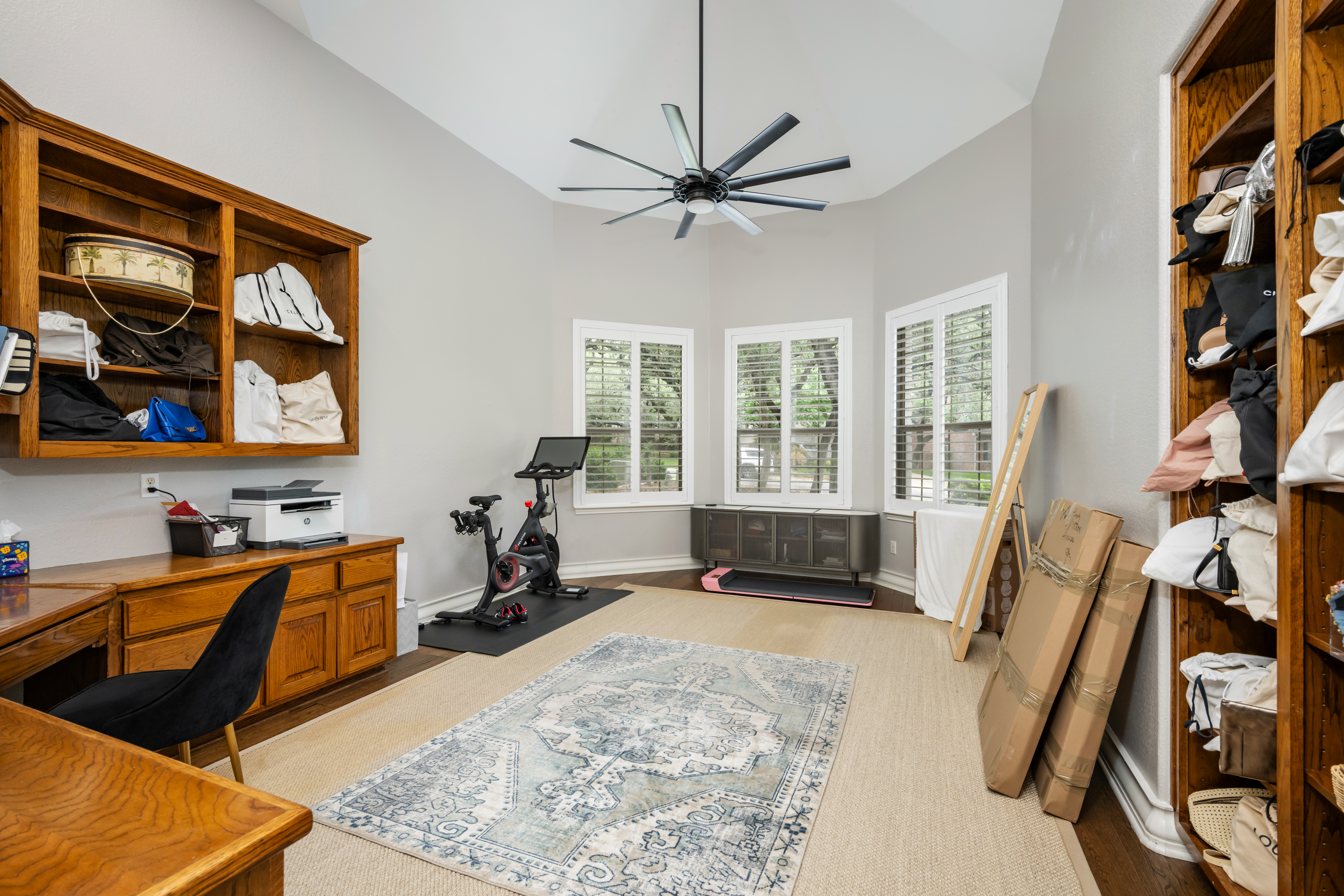  Elegant Retreat with Resort-Style Backyard - 物件實景