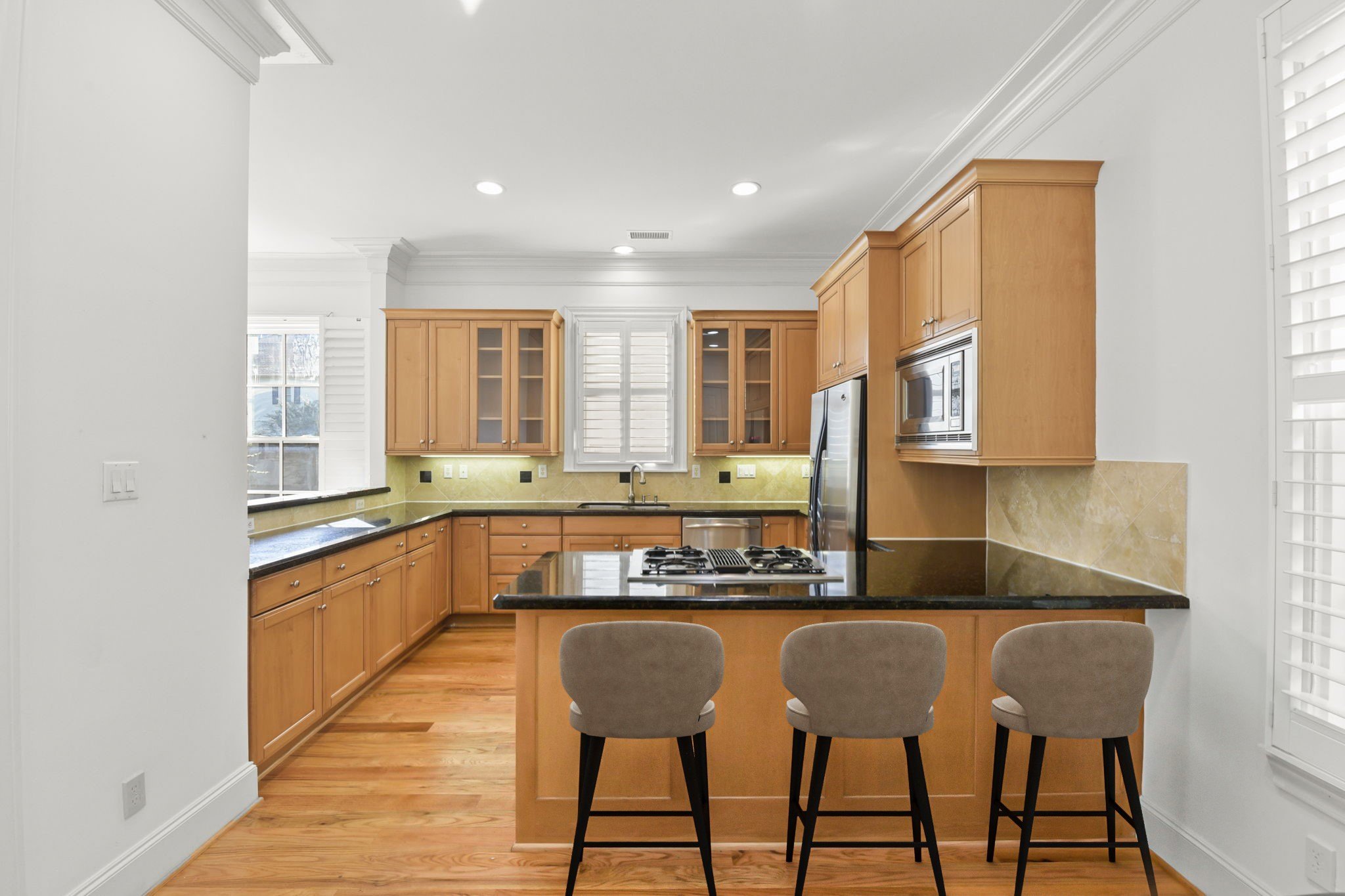 Houston, Texas, 77019, United States, 3 Bedrooms Bedrooms, ,4 BathroomsBathrooms,Residential,For Sale,1984299