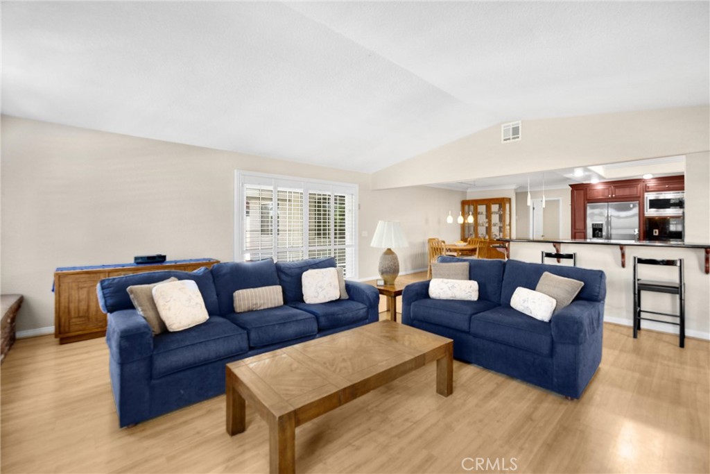 Upland, California, 91786, United States, 5 Bedrooms Bedrooms, ,2 BathroomsBathrooms,Residential,For Sale,1927860