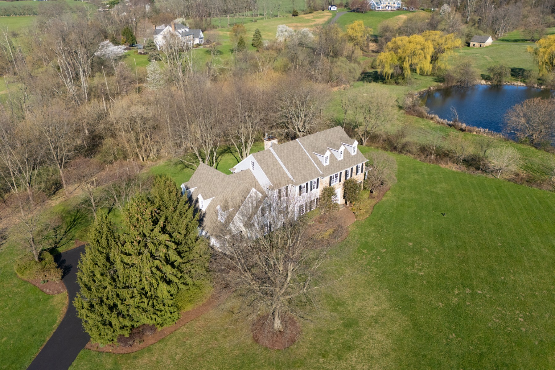  Meticulous ?Hill View Farms? Neighborhood Colonial - 物件實景