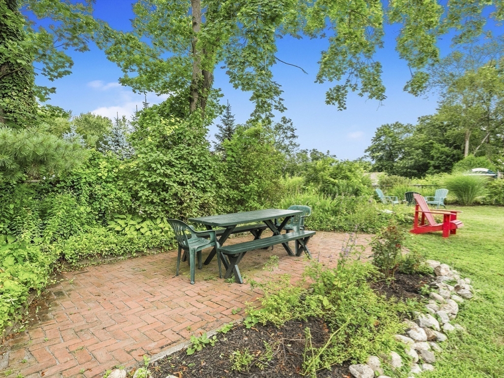 Concord, Massachusetts, 01742, United States, 3 Bedrooms Bedrooms, ,1 BathroomBathrooms,Residential,For Sale,1896713
