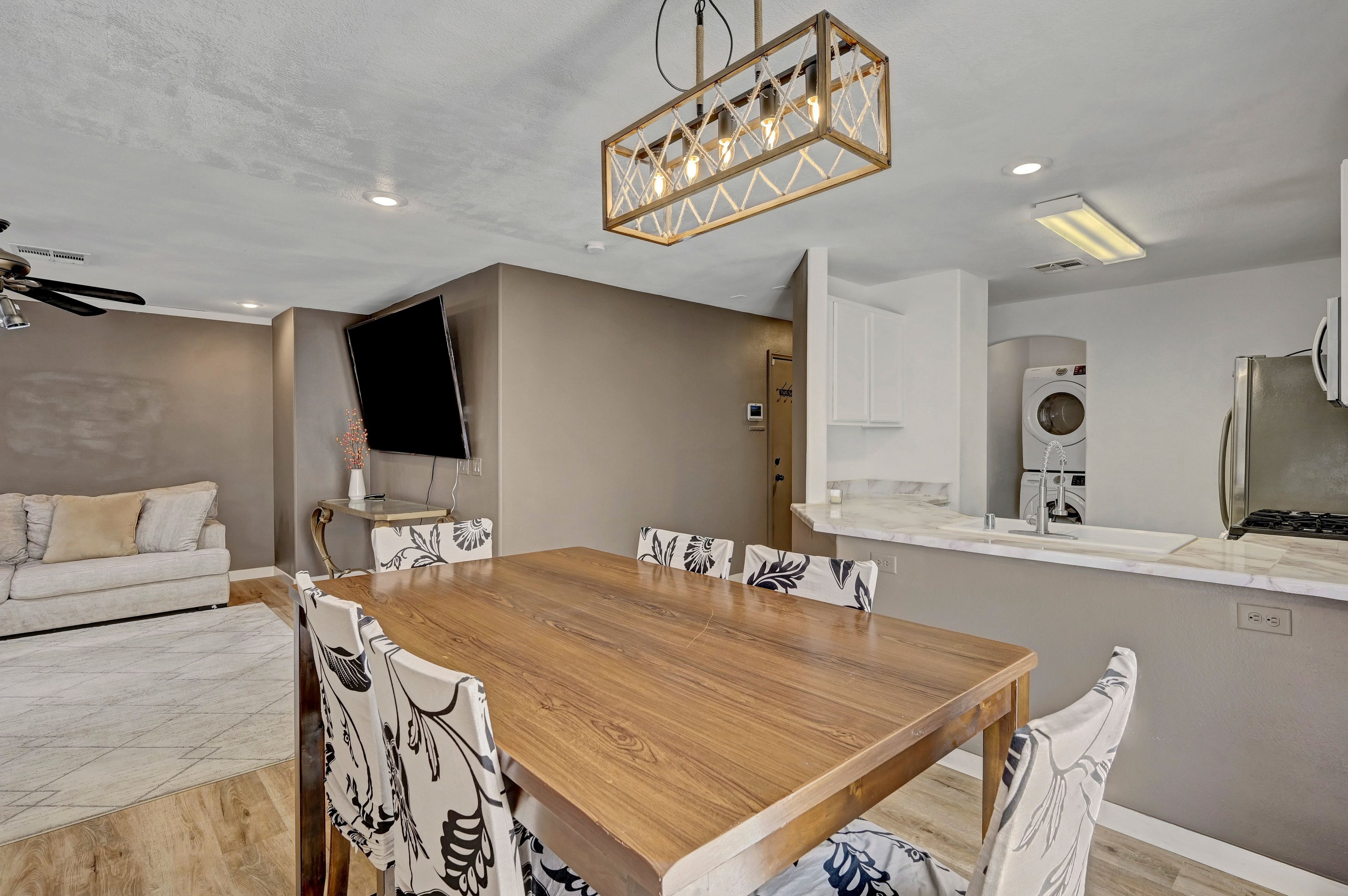  Charming Move-In Ready Home in the Heart of Silverado Ranch - 物件實景