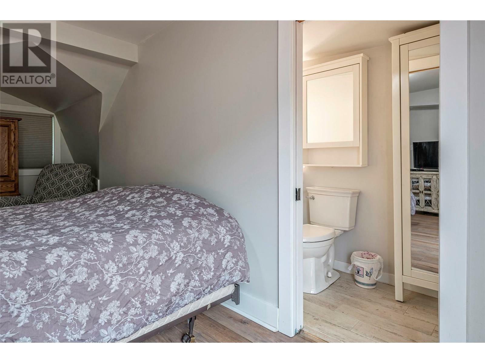 FALKLAND, British Columbia, V0E 1W0, CA, 3 Bedrooms Bedrooms, ,2 BathroomsBathrooms,Residential,For Sale,1836666