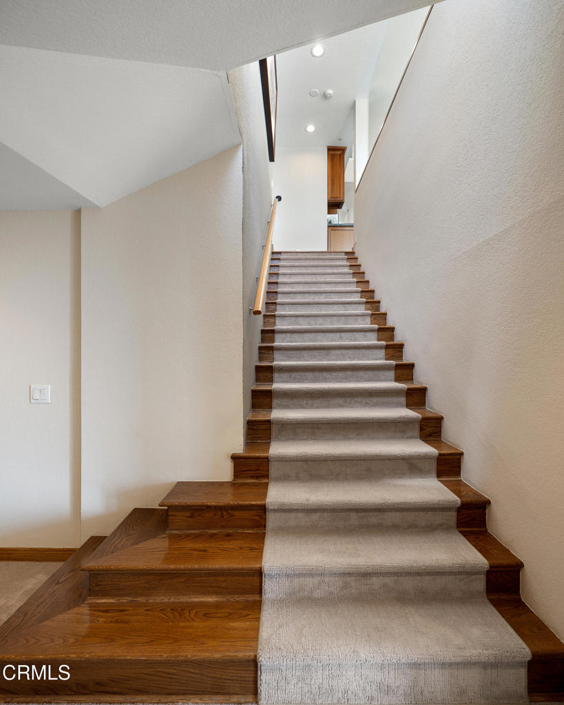 Altadena, California, 91001, United States, 5 Bedrooms Bedrooms, ,6 BathroomsBathrooms,Residential,For Sale,1989048