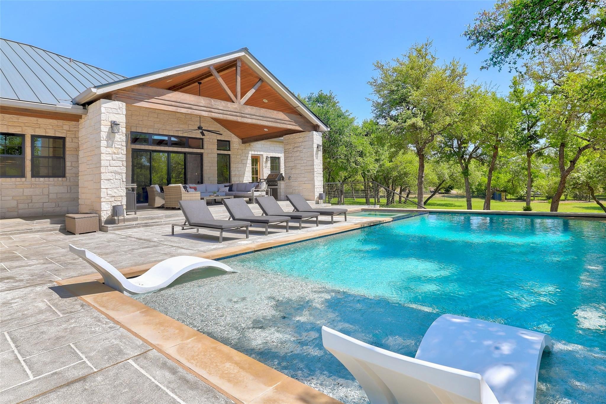 Georgetown, Texas, 78633, United States, 4 Bedrooms Bedrooms, ,5 BathroomsBathrooms,Residential,For Sale,1798285