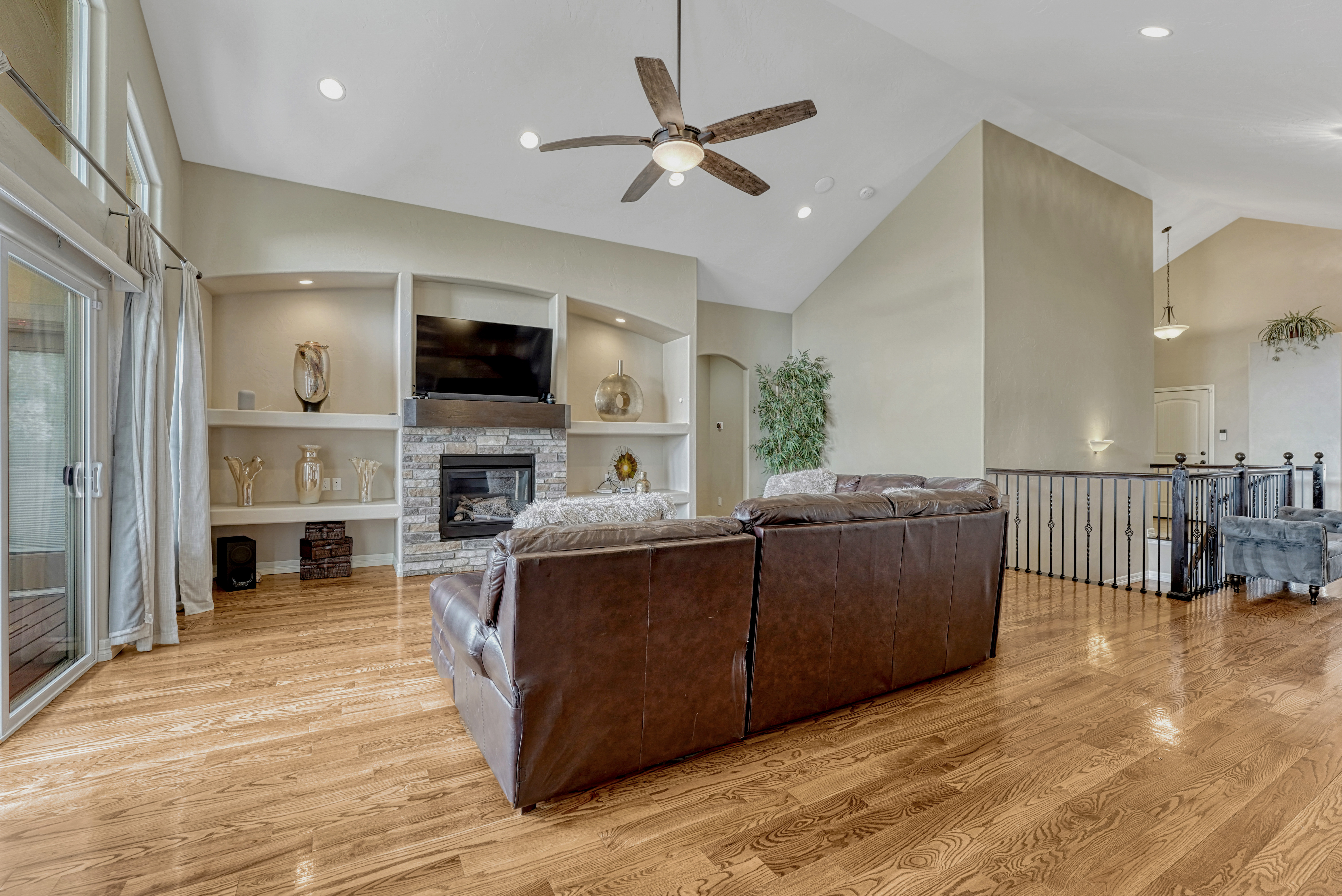  Elevated Living with Unmatched Pikes Peak Views in Flying Horse - 物件實景