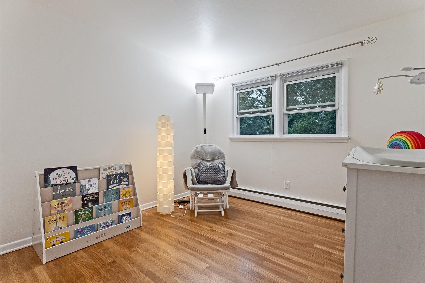  Modern Comforts - Inviting Living Spaces - Prime Location - 物件實景