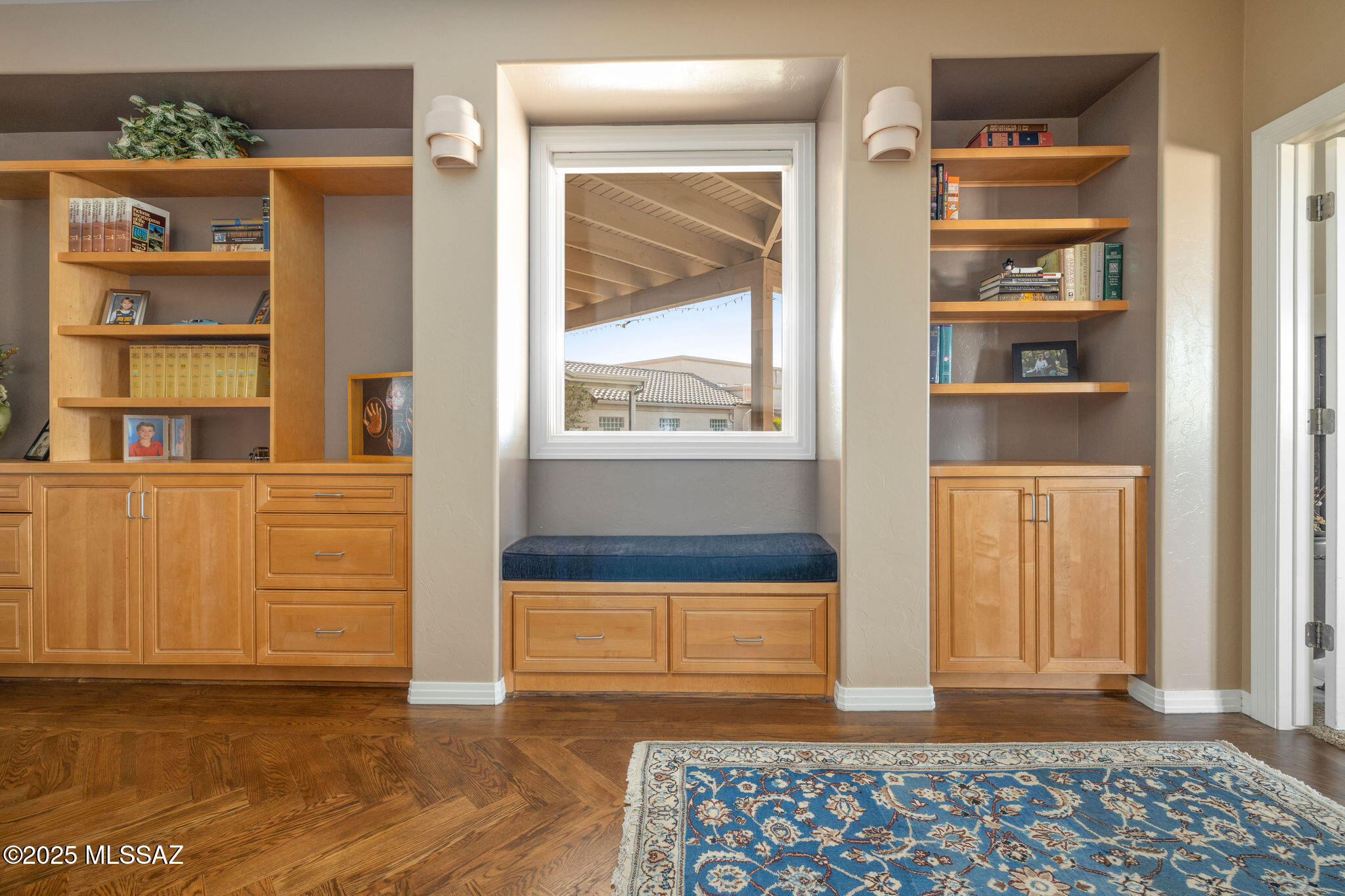 Tucson, Arizona, 85742, United States, 6 Bedrooms Bedrooms, ,6 BathroomsBathrooms,Residential,For Sale,1828344