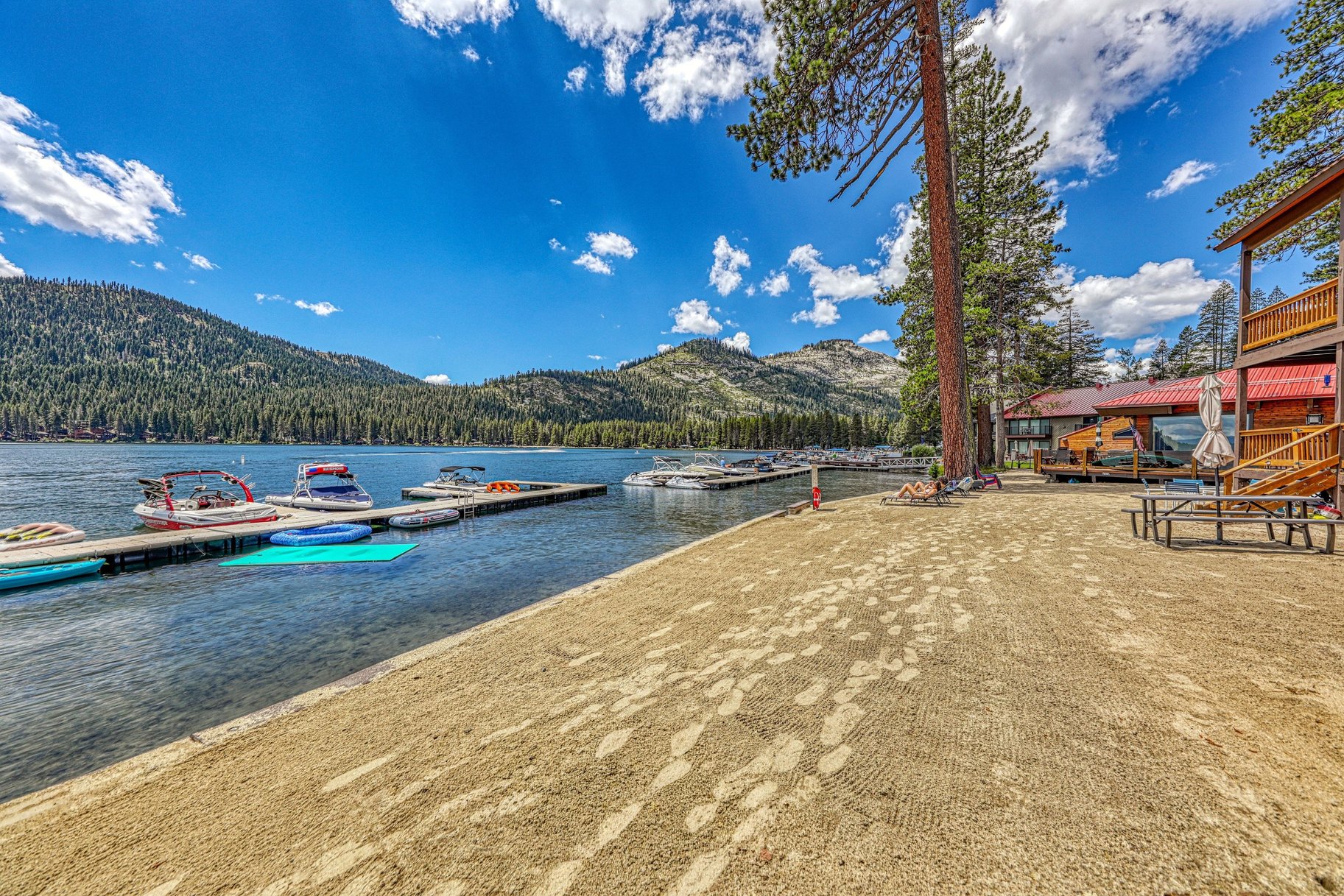  Studio Condo at Donner Lake - 物件實景