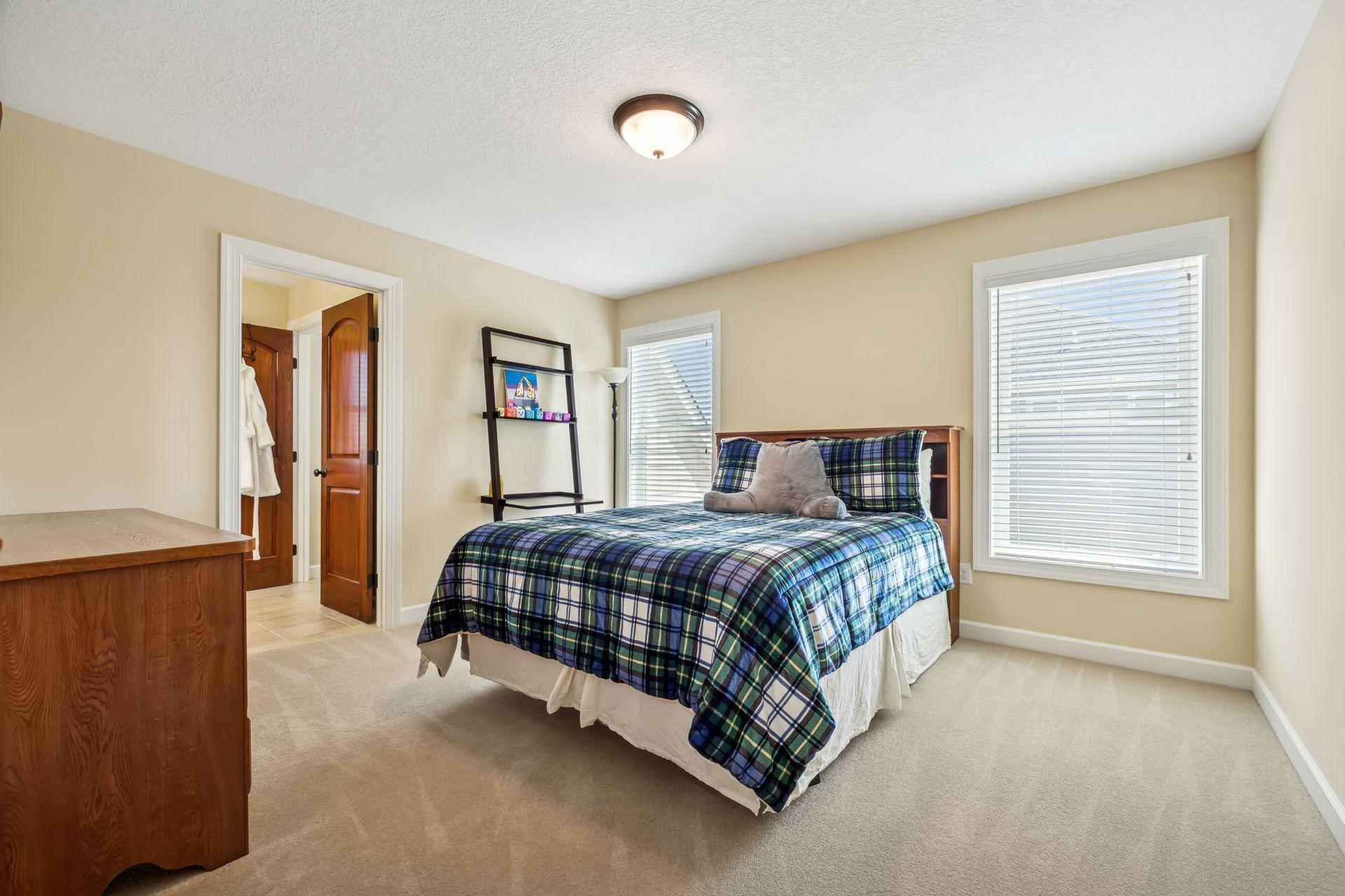 Plymouth, Minnesota, 55446, United States, 5 Bedrooms Bedrooms, ,5 BathroomsBathrooms,Residential,For Sale,1926210