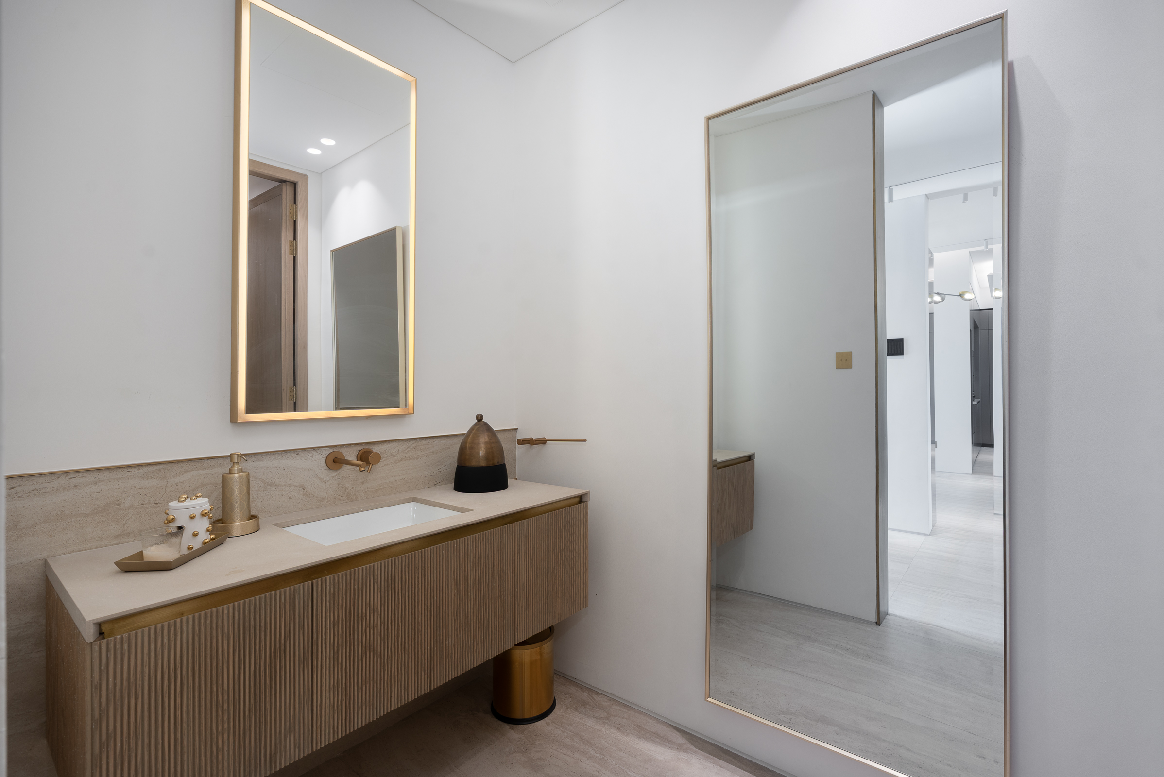  Ready-to-Move Lakefront Villa in Jumeirah Islands - 物件實景