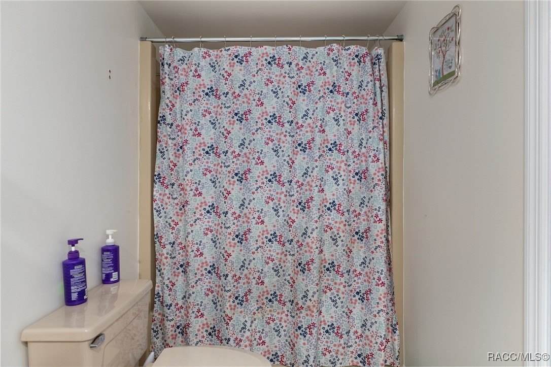 Inverness, Florida, 34453, United States, 6 Bedrooms Bedrooms, ,4 BathroomsBathrooms,Residential,For Sale,1975798