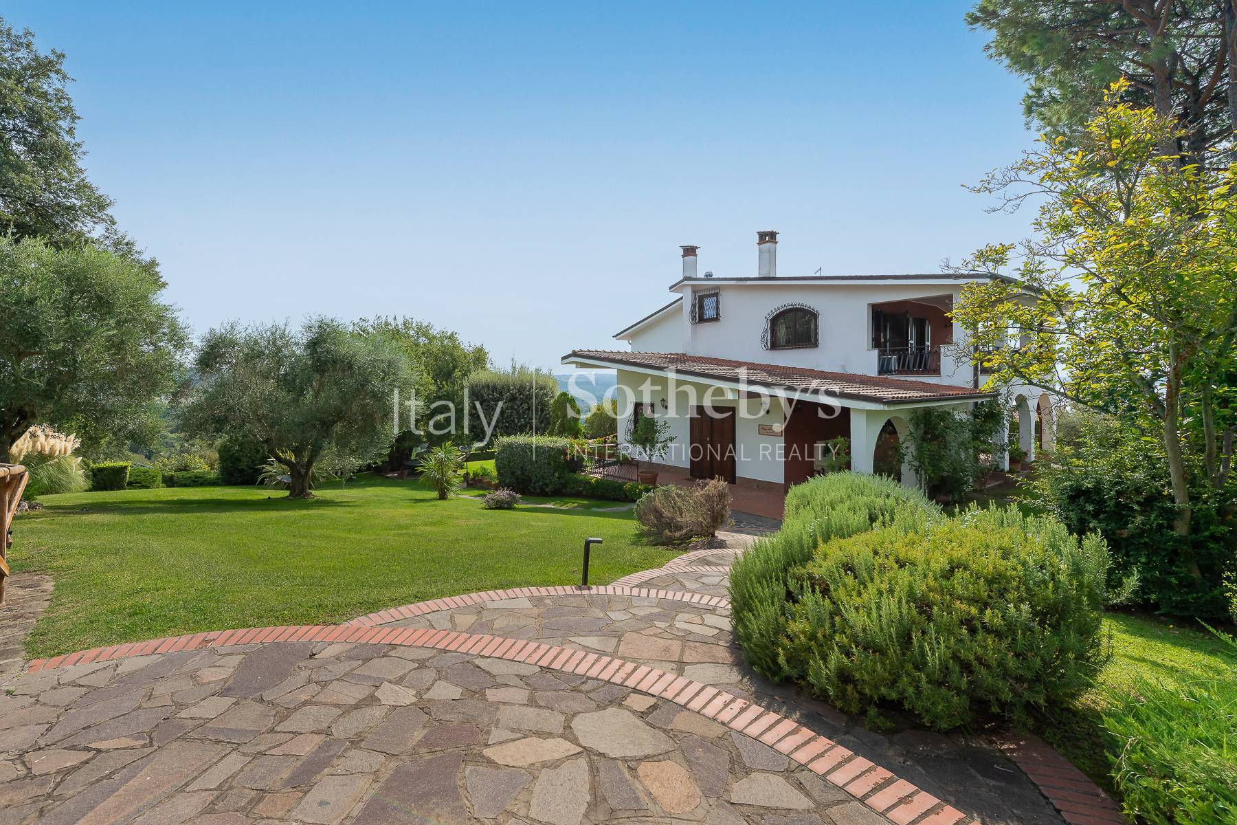  Elegant Villa with Private Park in Trevignano Romano - 物件實景