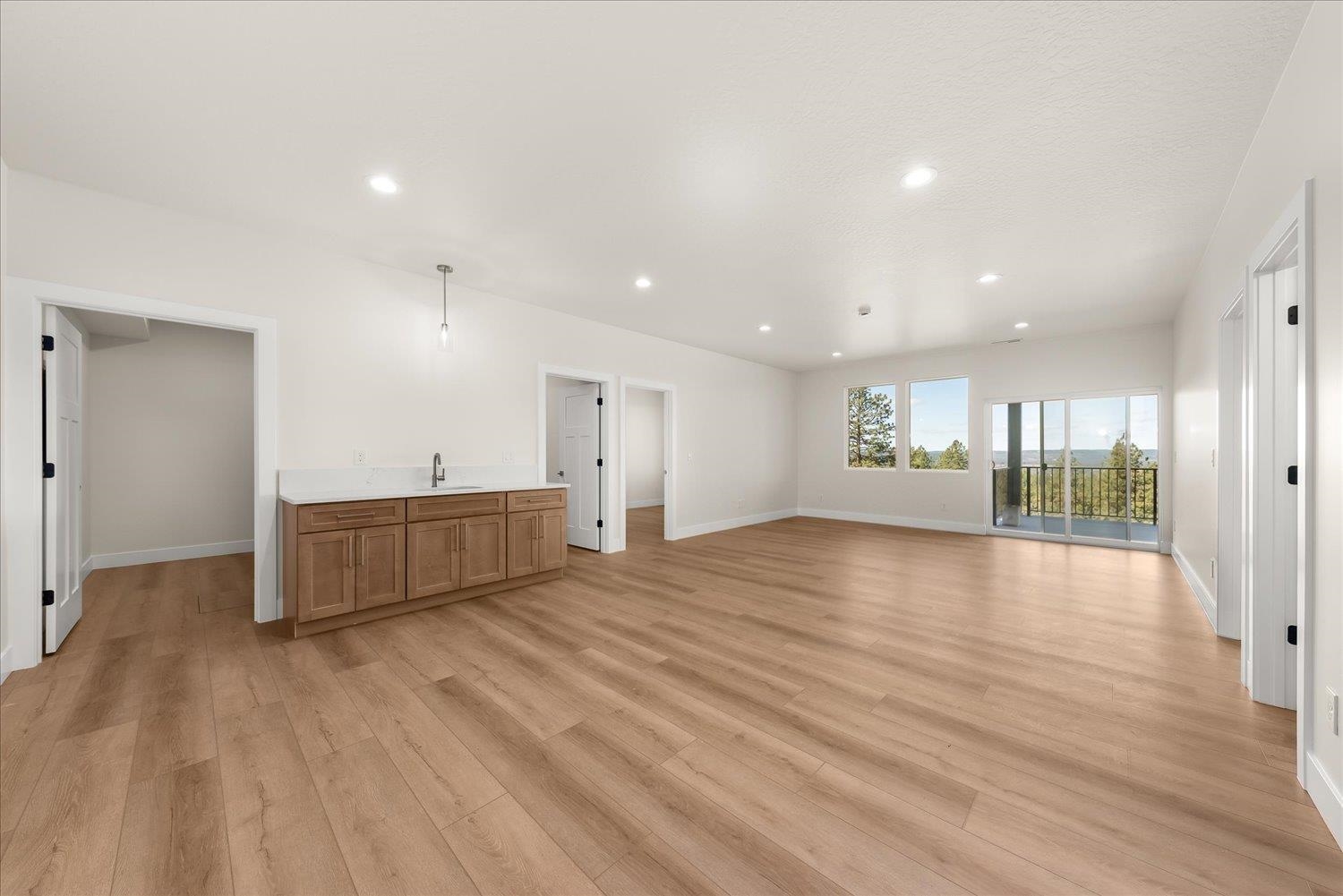 Spokane, Washington, 99208, United States, 4 Bedrooms Bedrooms, ,3 BathroomsBathrooms,Residential,For Sale,1826785